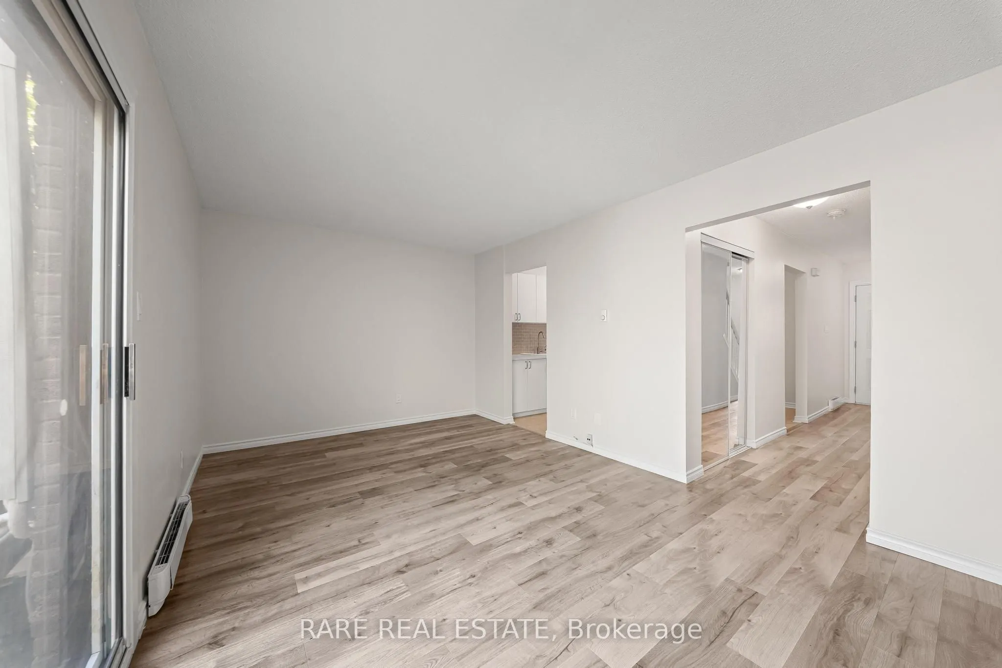221 Ormond Drive #18
