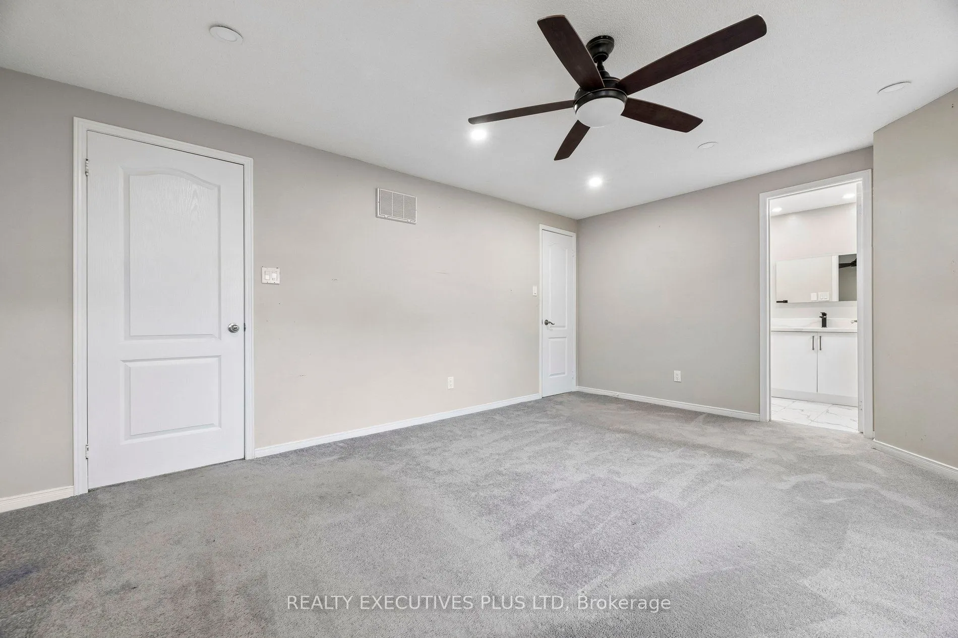 693 Barnes Crescent
