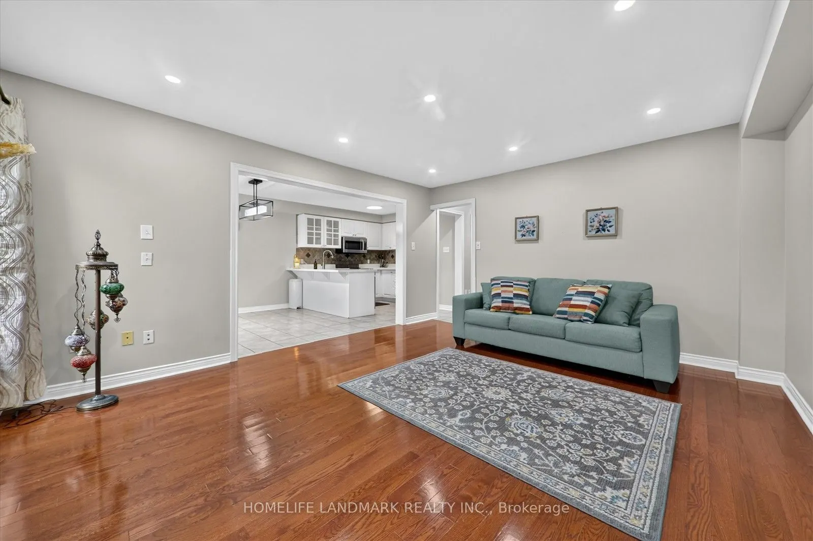 14 Floree Street