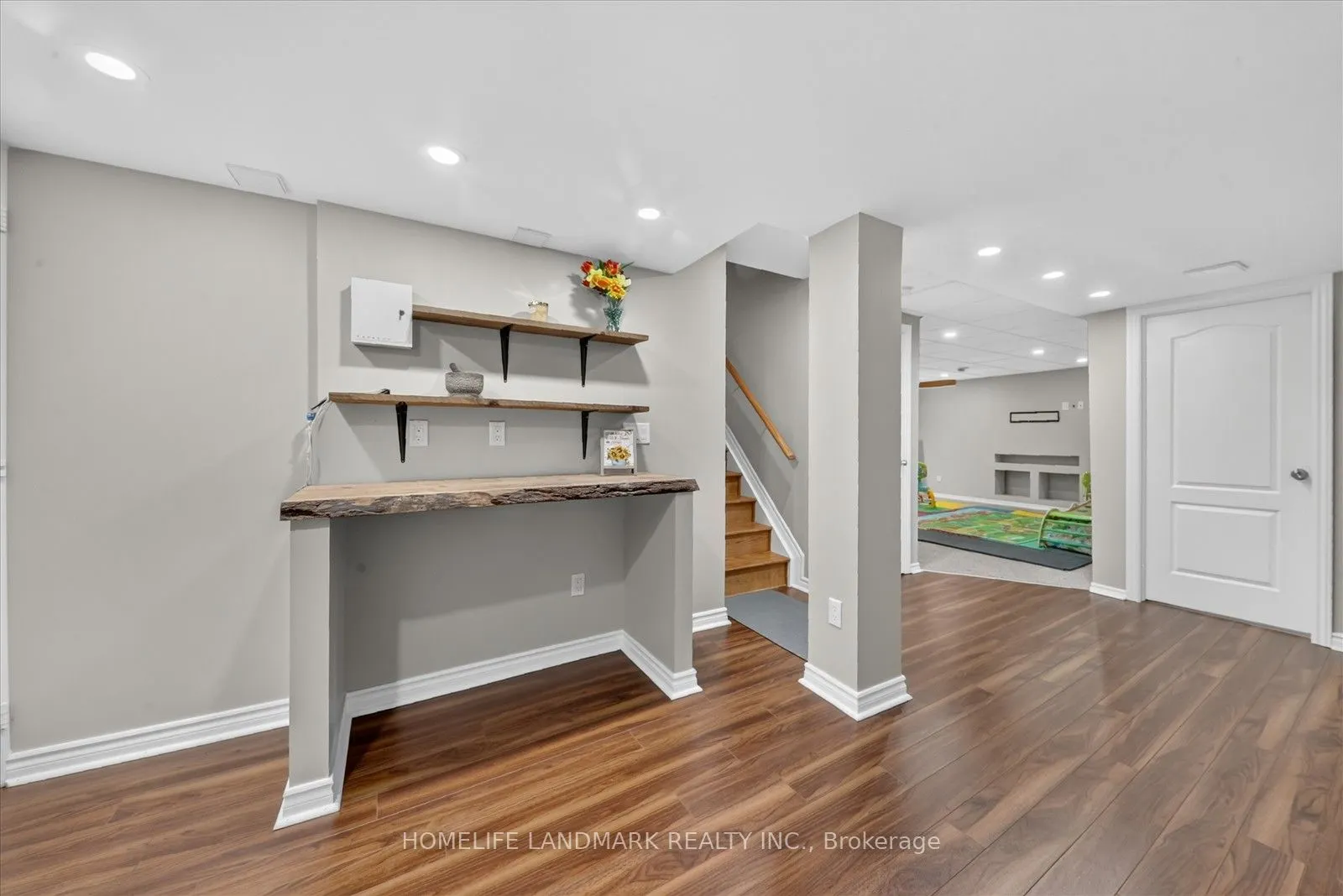 14 Floree Street