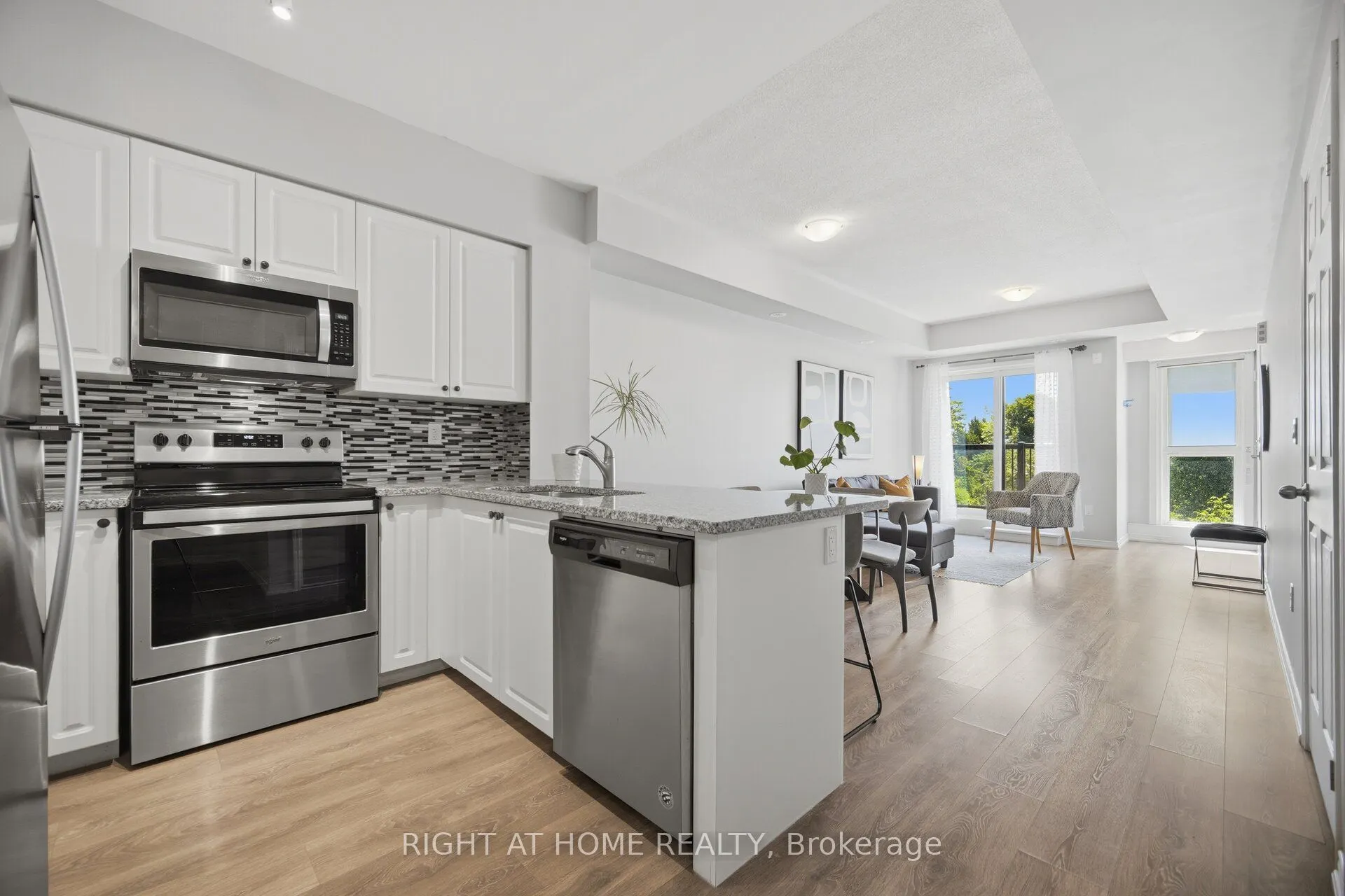 515 Kingbird Grove #233