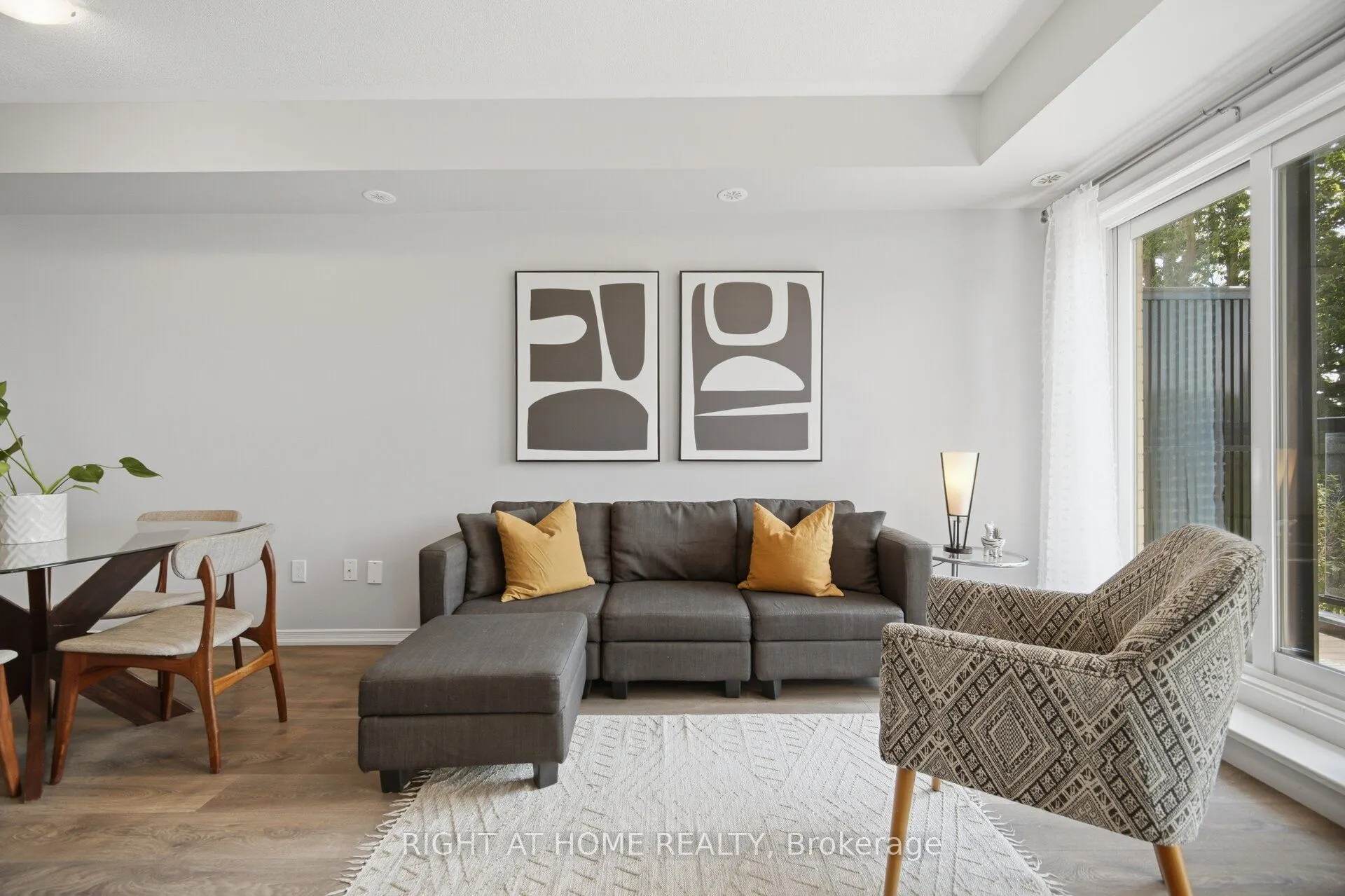 515 Kingbird Grove #233