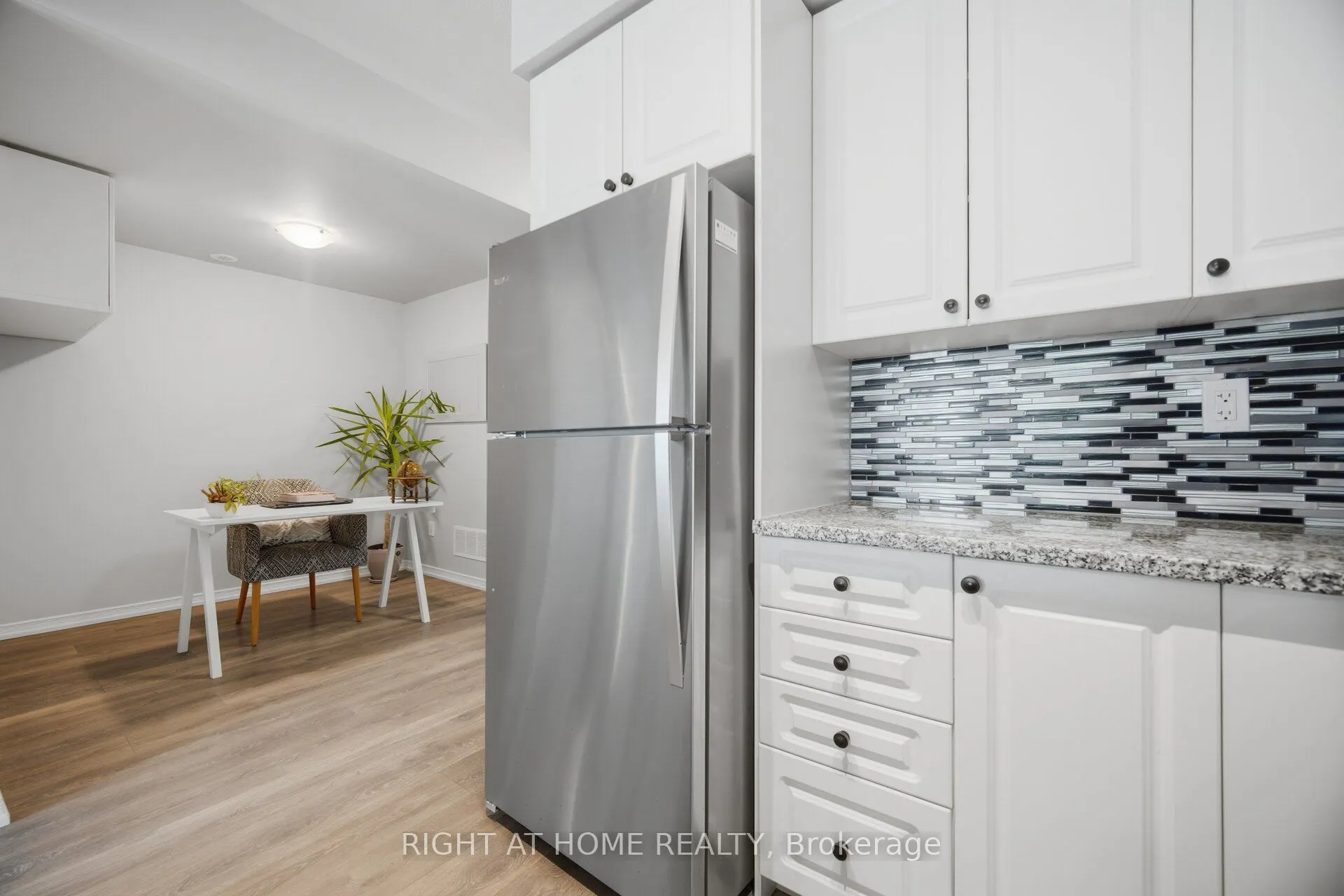 515 Kingbird Grove #233
