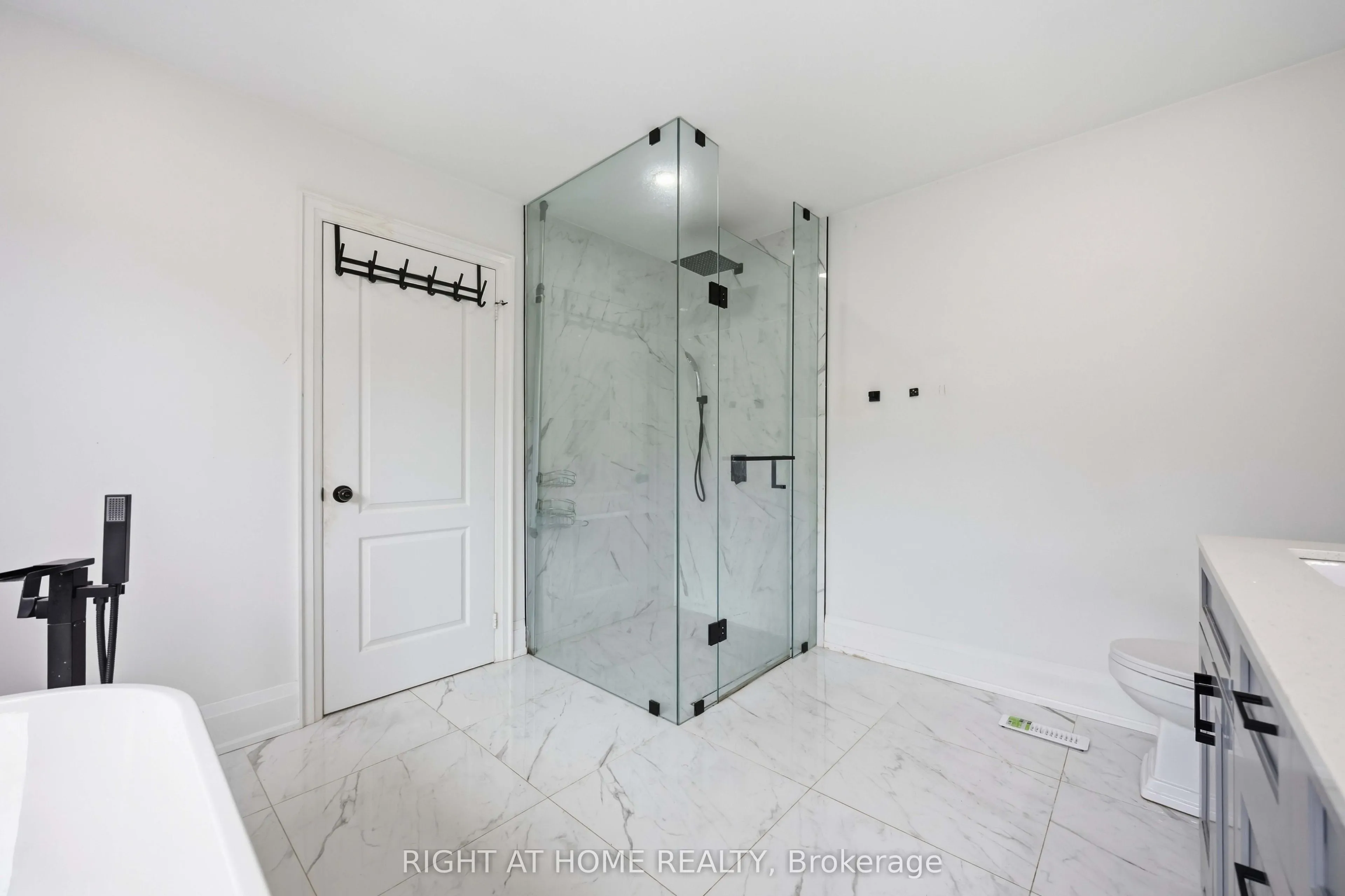 34 Dring Street #Upper Levels
