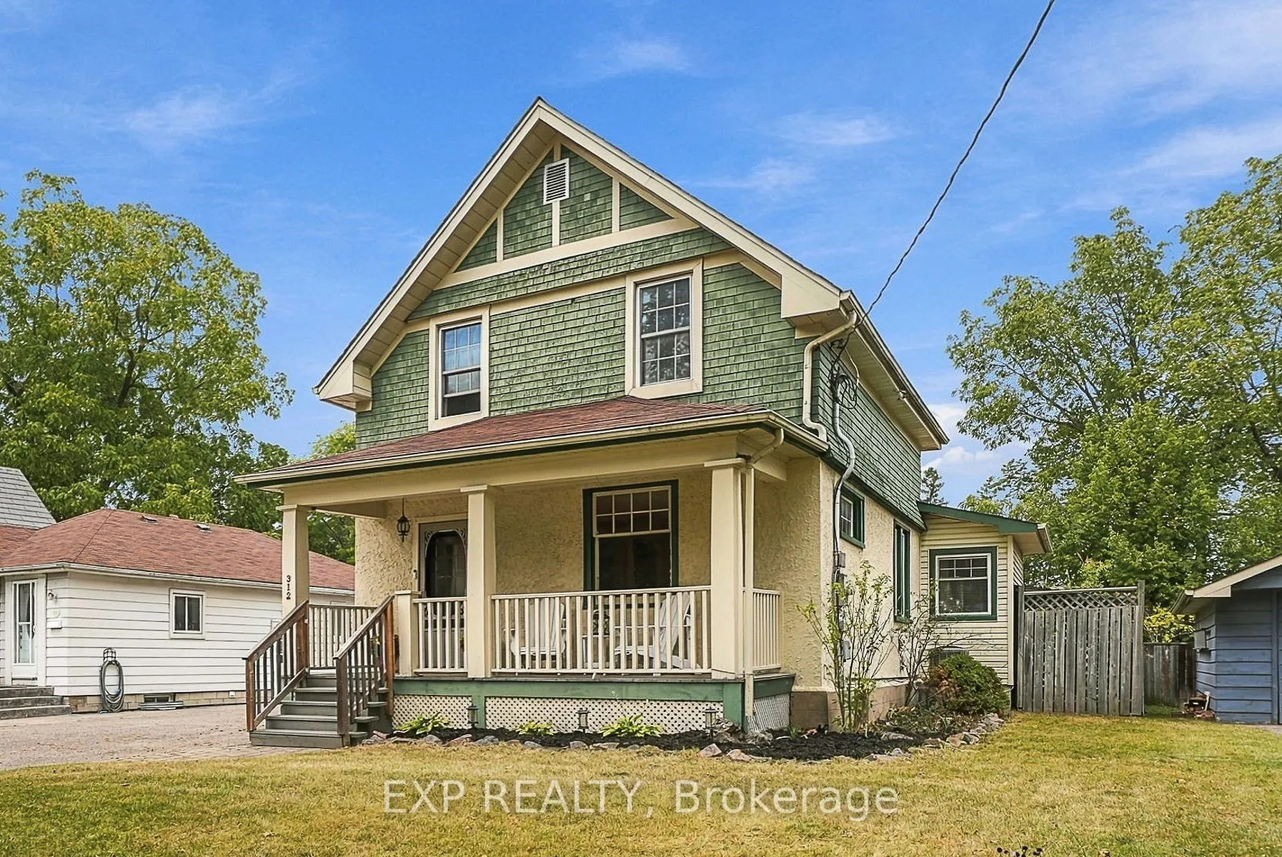 312 Walnut Street W