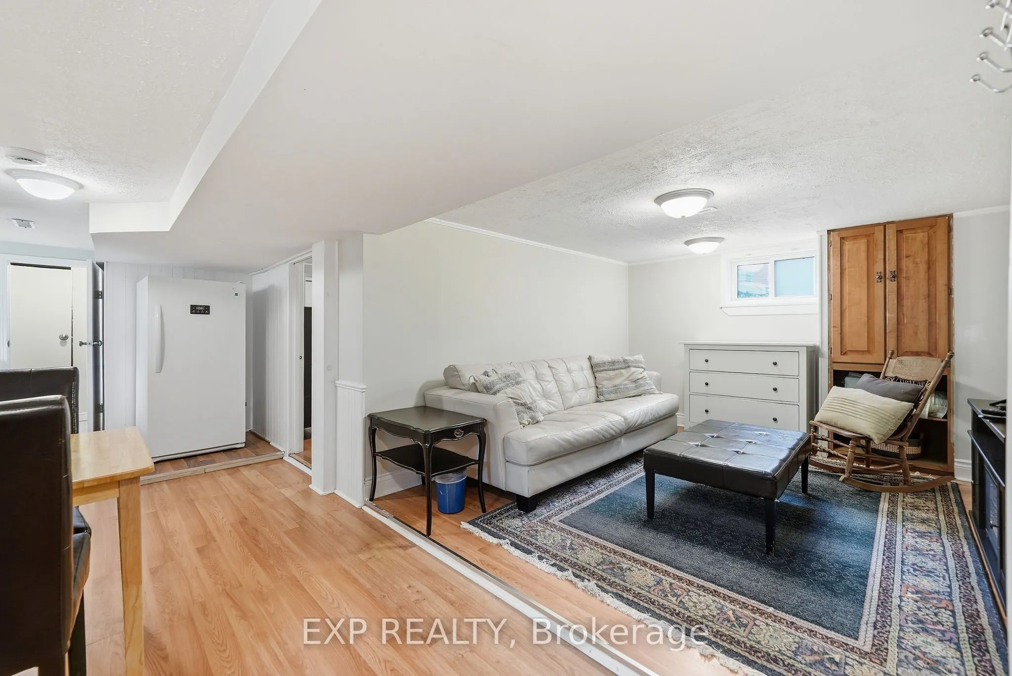 312 Walnut Street W