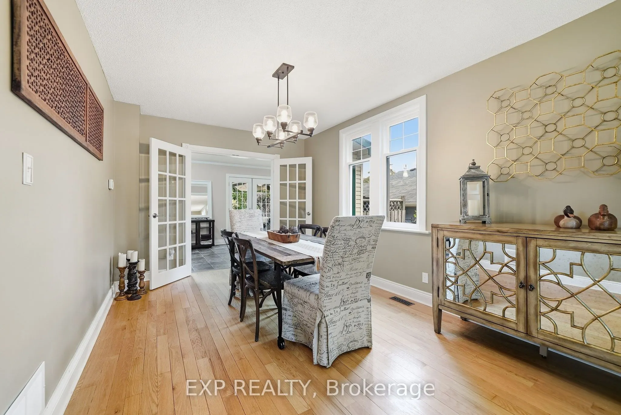 312 Walnut Street W