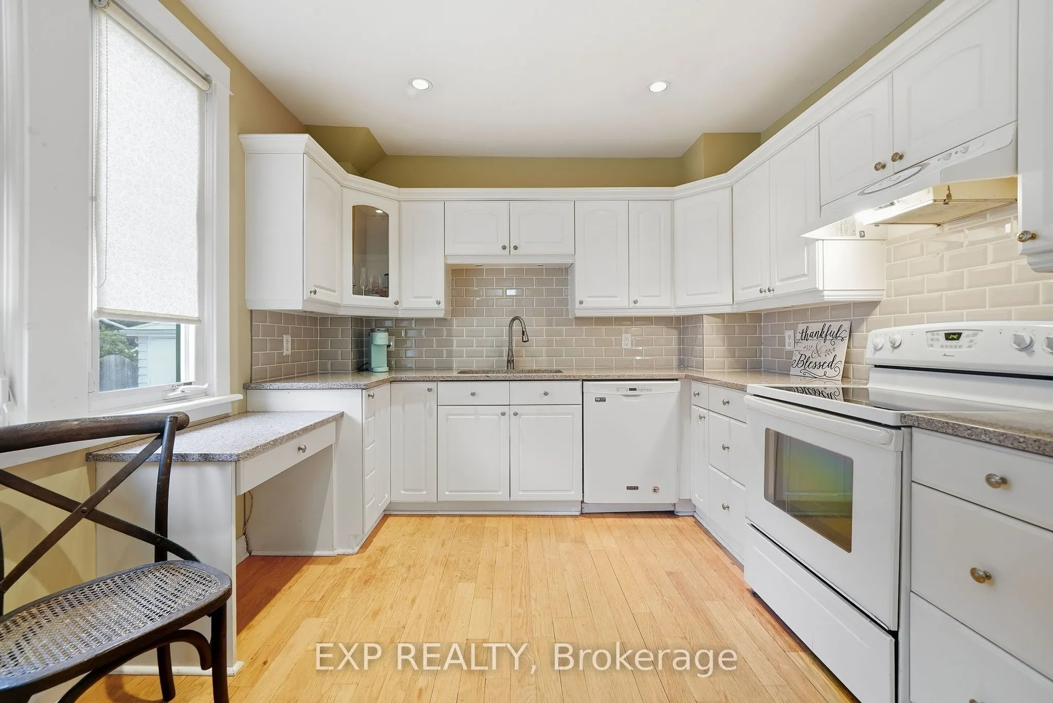 312 Walnut Street W