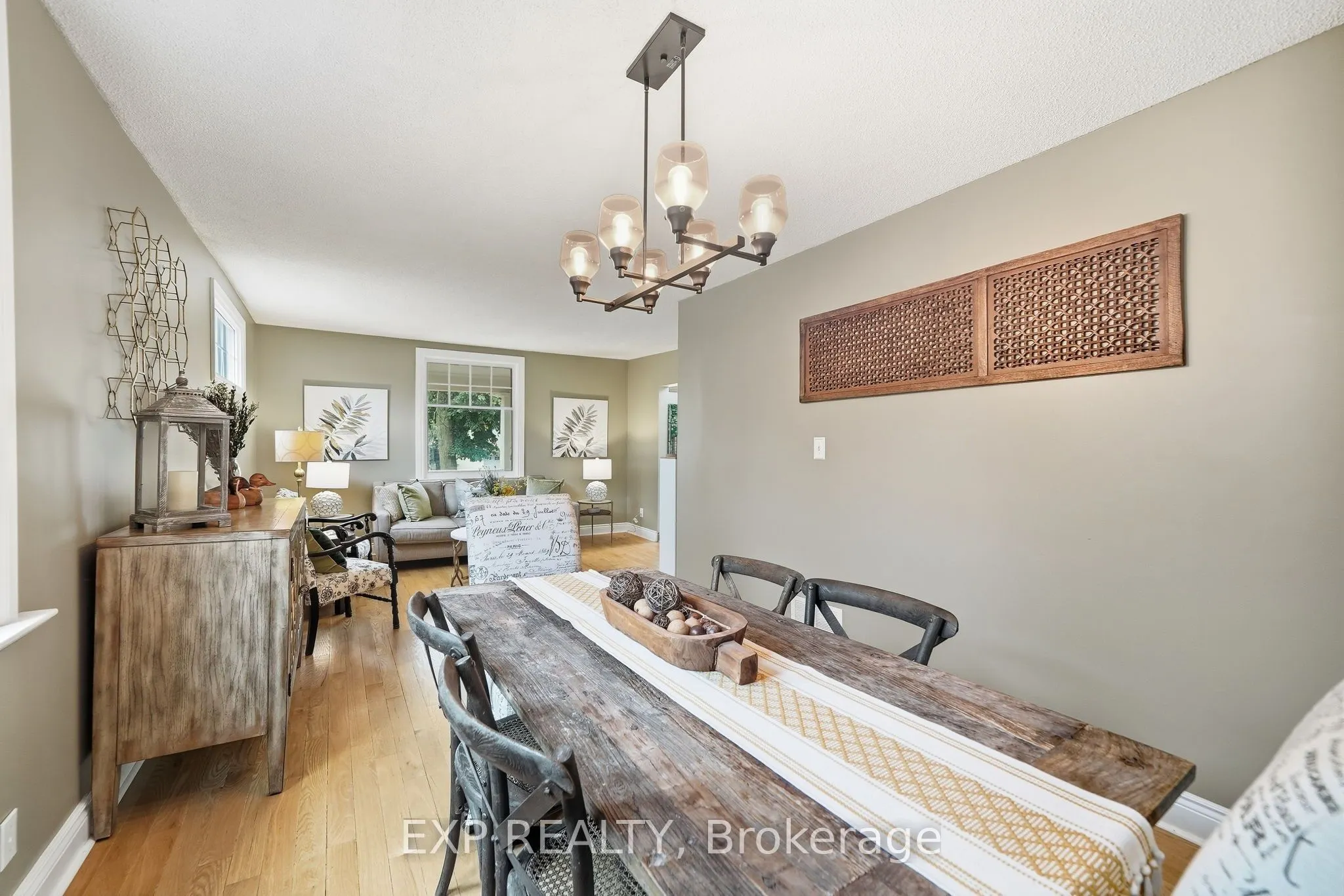 312 Walnut Street W