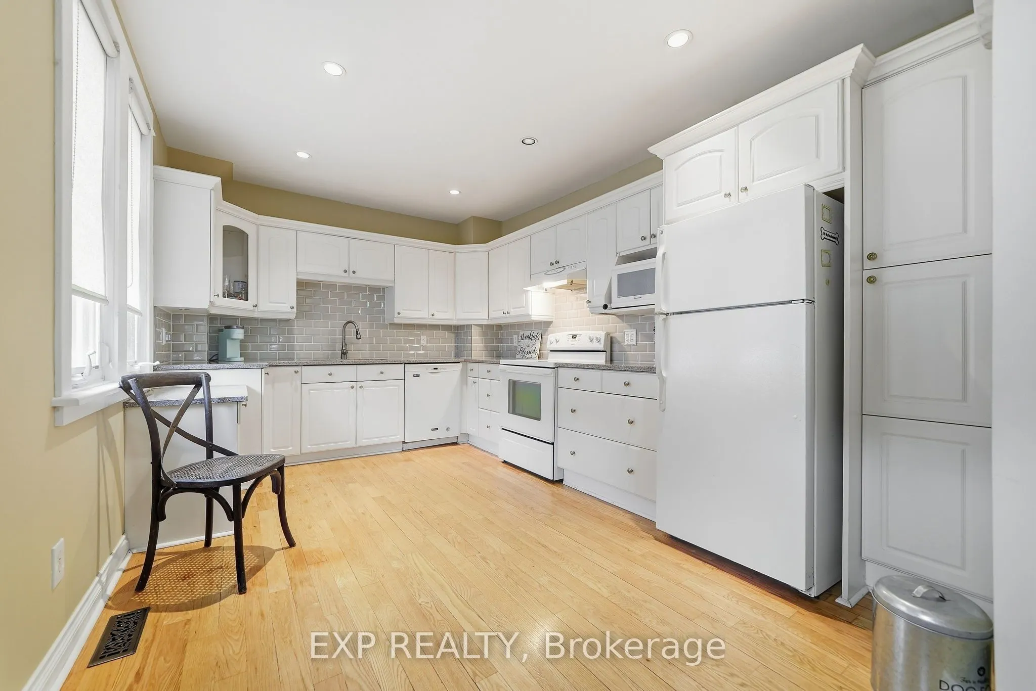 312 Walnut Street W
