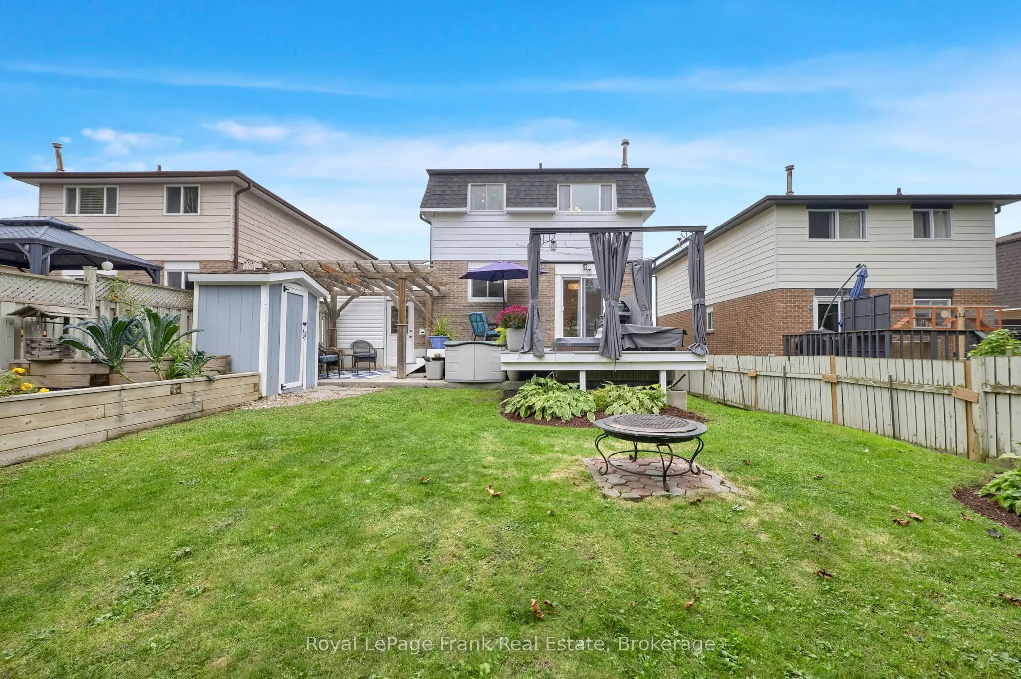 117 Lawrence Crescent
