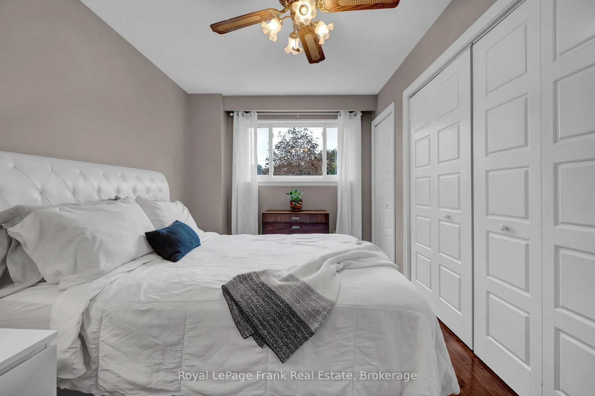 117 Lawrence Crescent