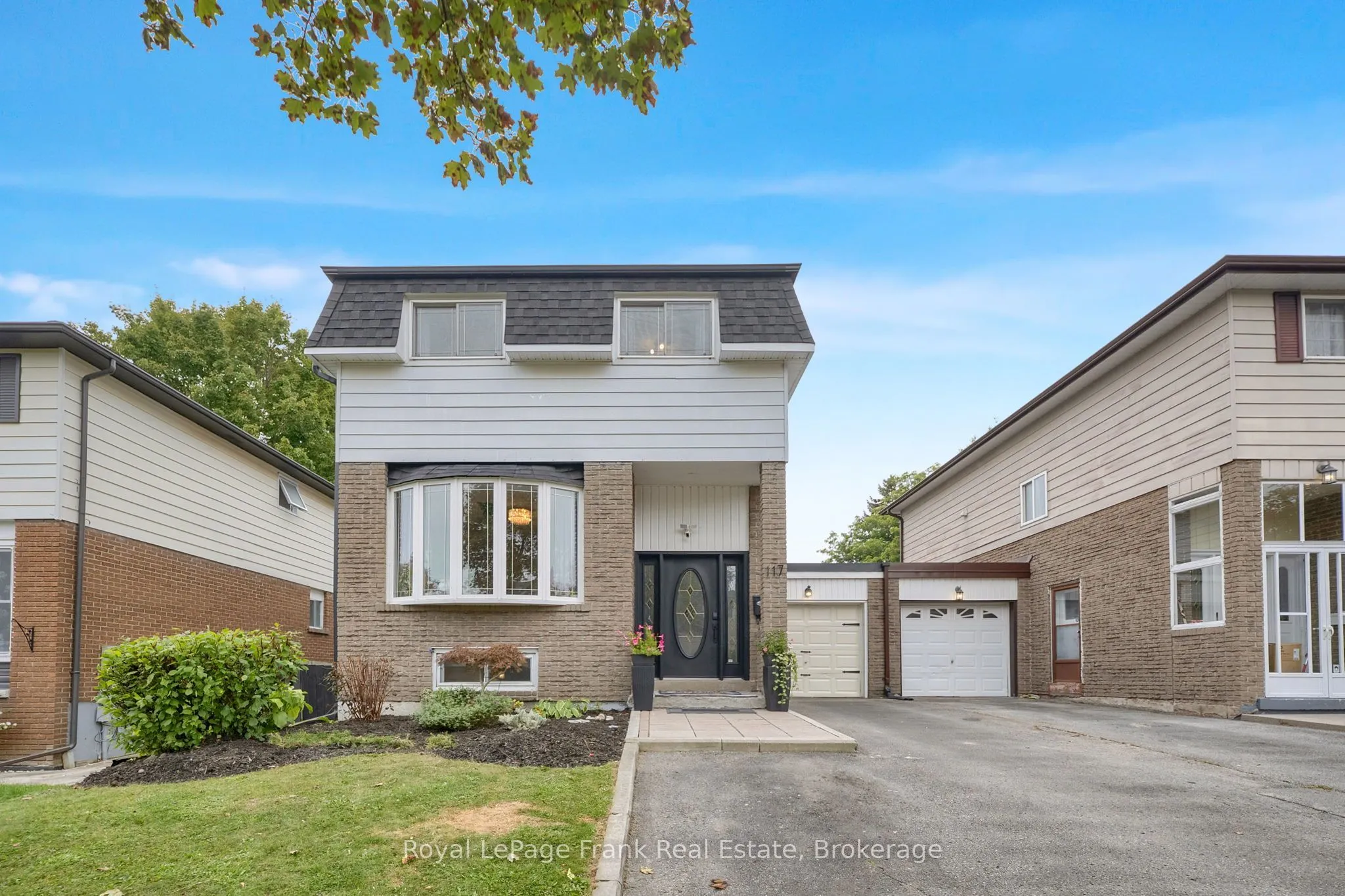 117 Lawrence Crescent