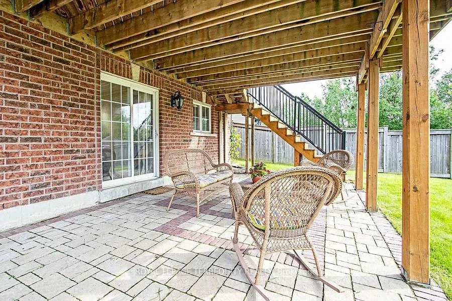53 Rushbrooke Way #Lower
