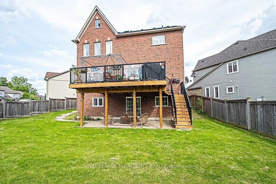 53 Rushbrooke Way #Lower