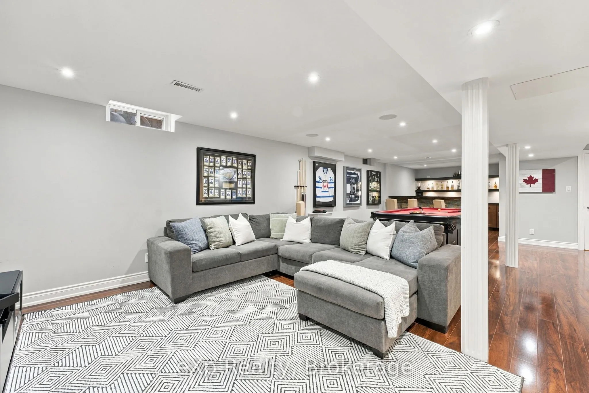 237 Lake Driveway W