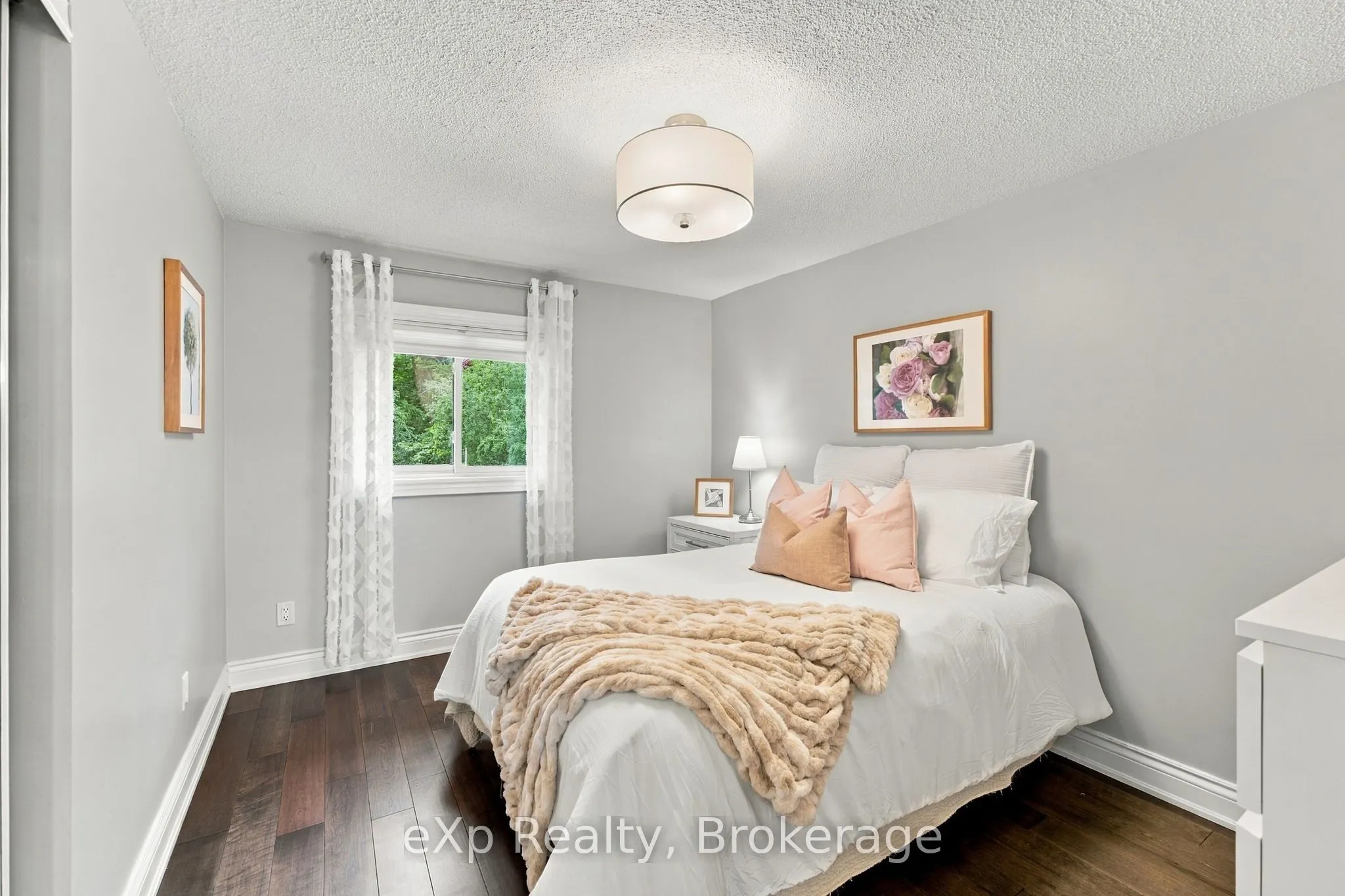 237 Lake Driveway W