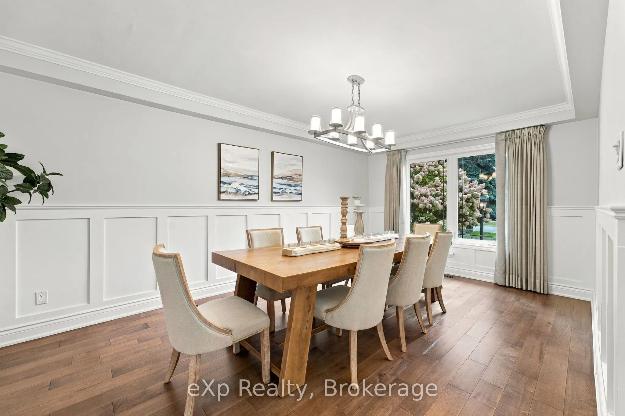 237 Lake Driveway W