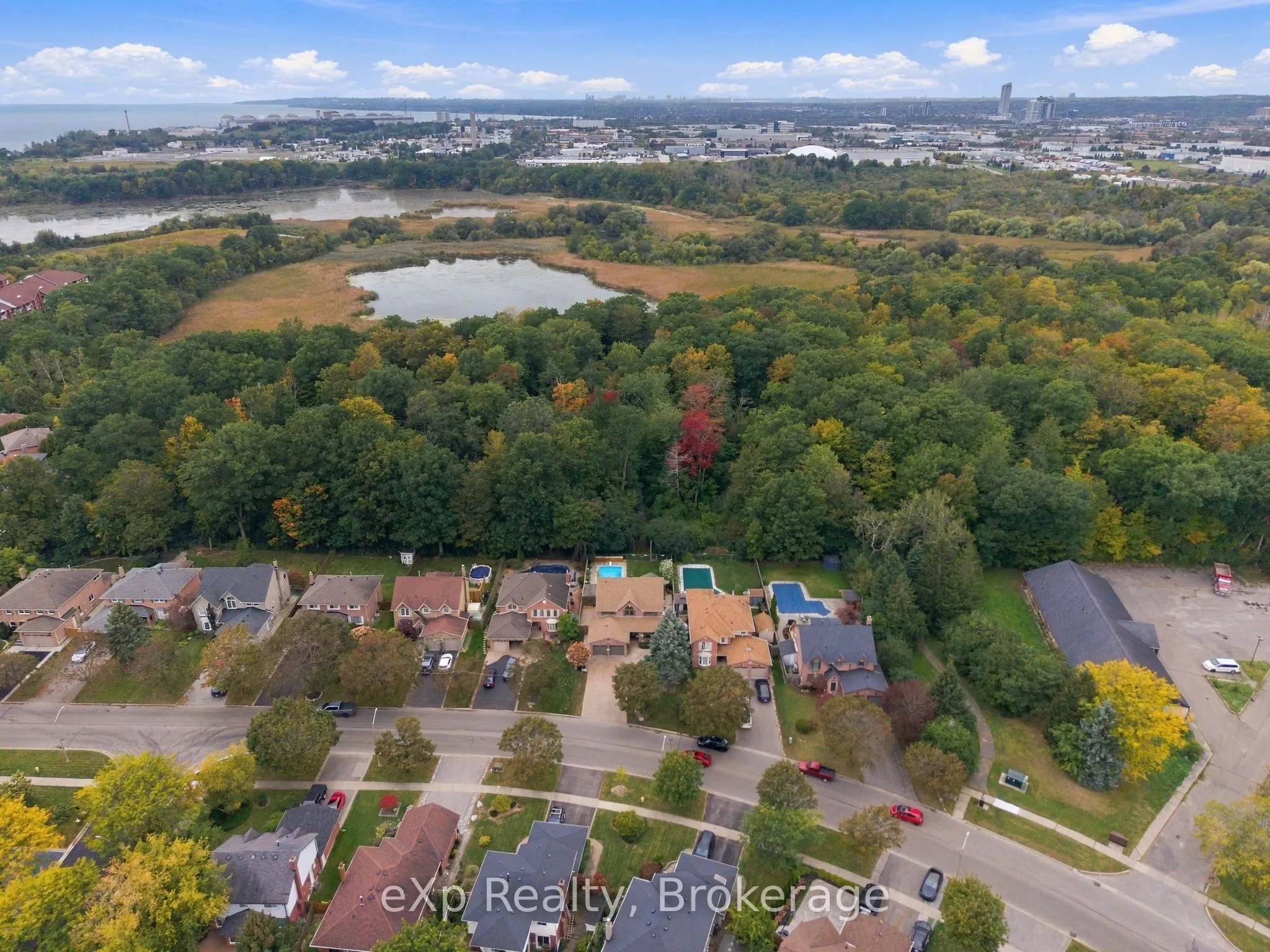 237 Lake Driveway W