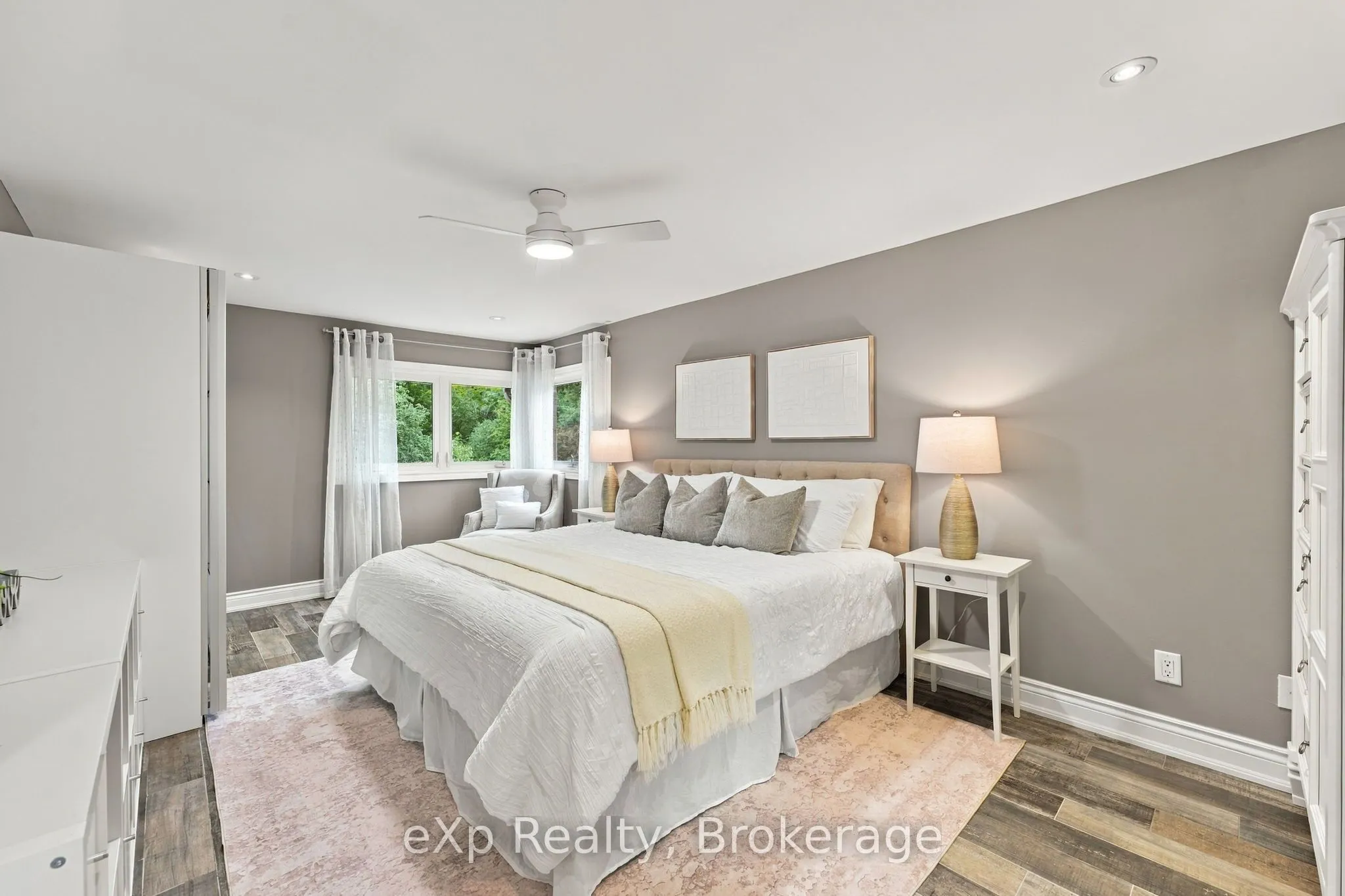 237 Lake Driveway W