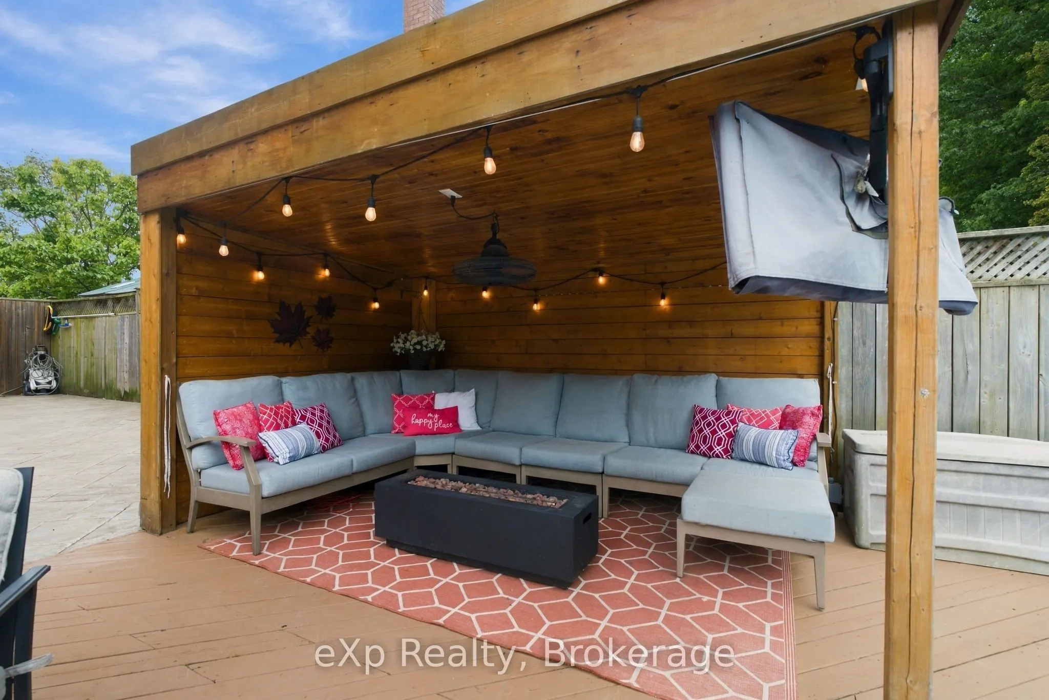 237 Lake Driveway W