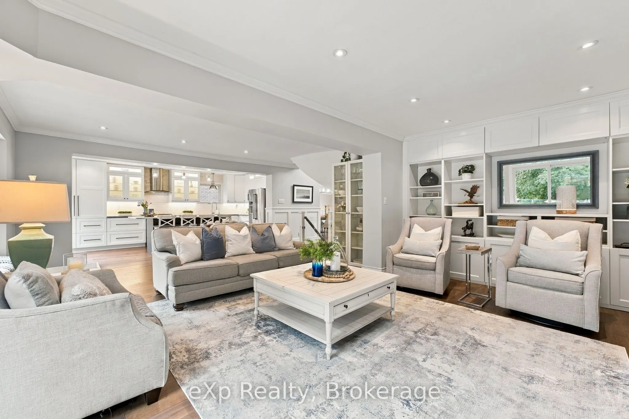 237 Lake Driveway W