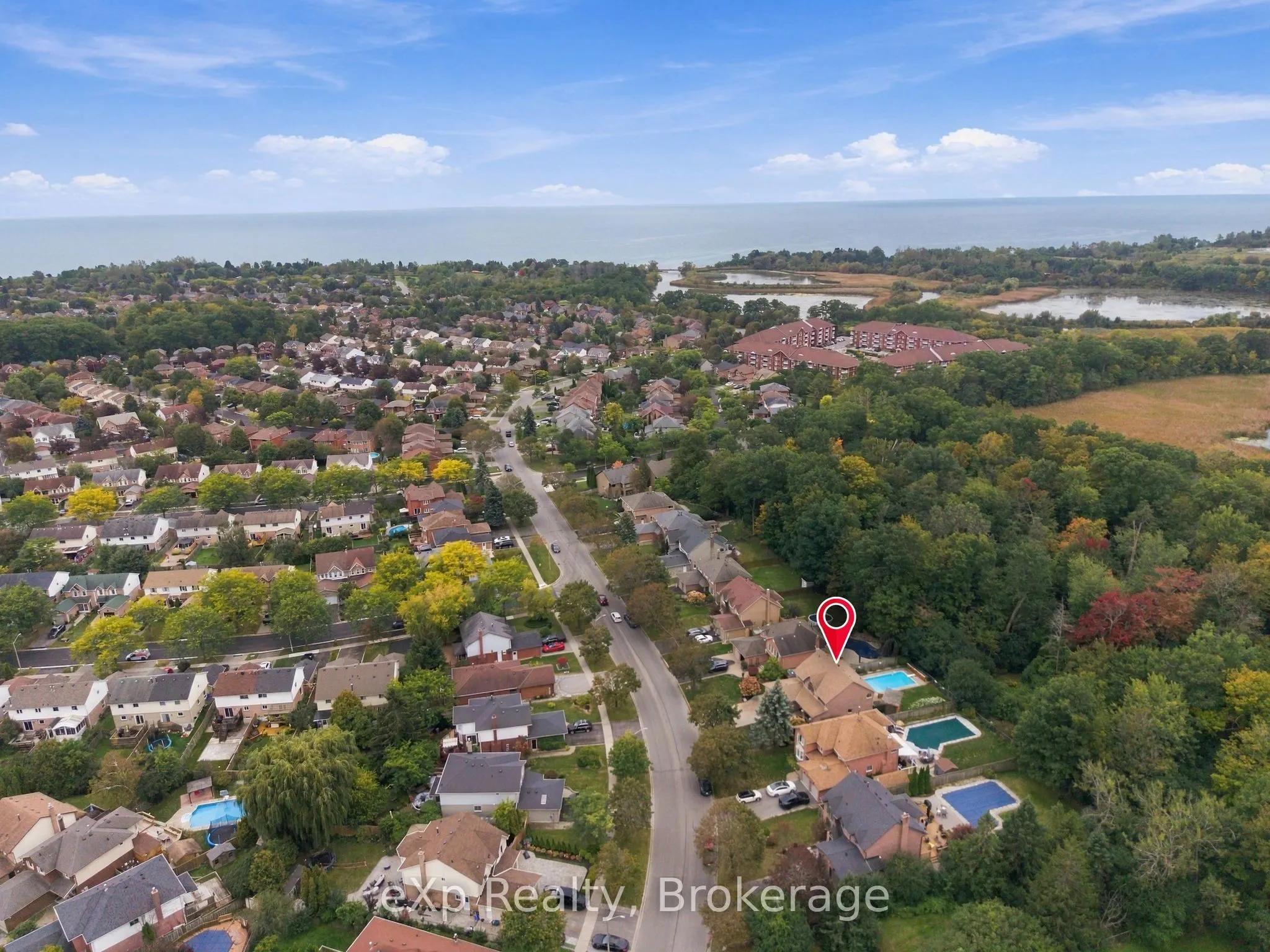 237 Lake Driveway W