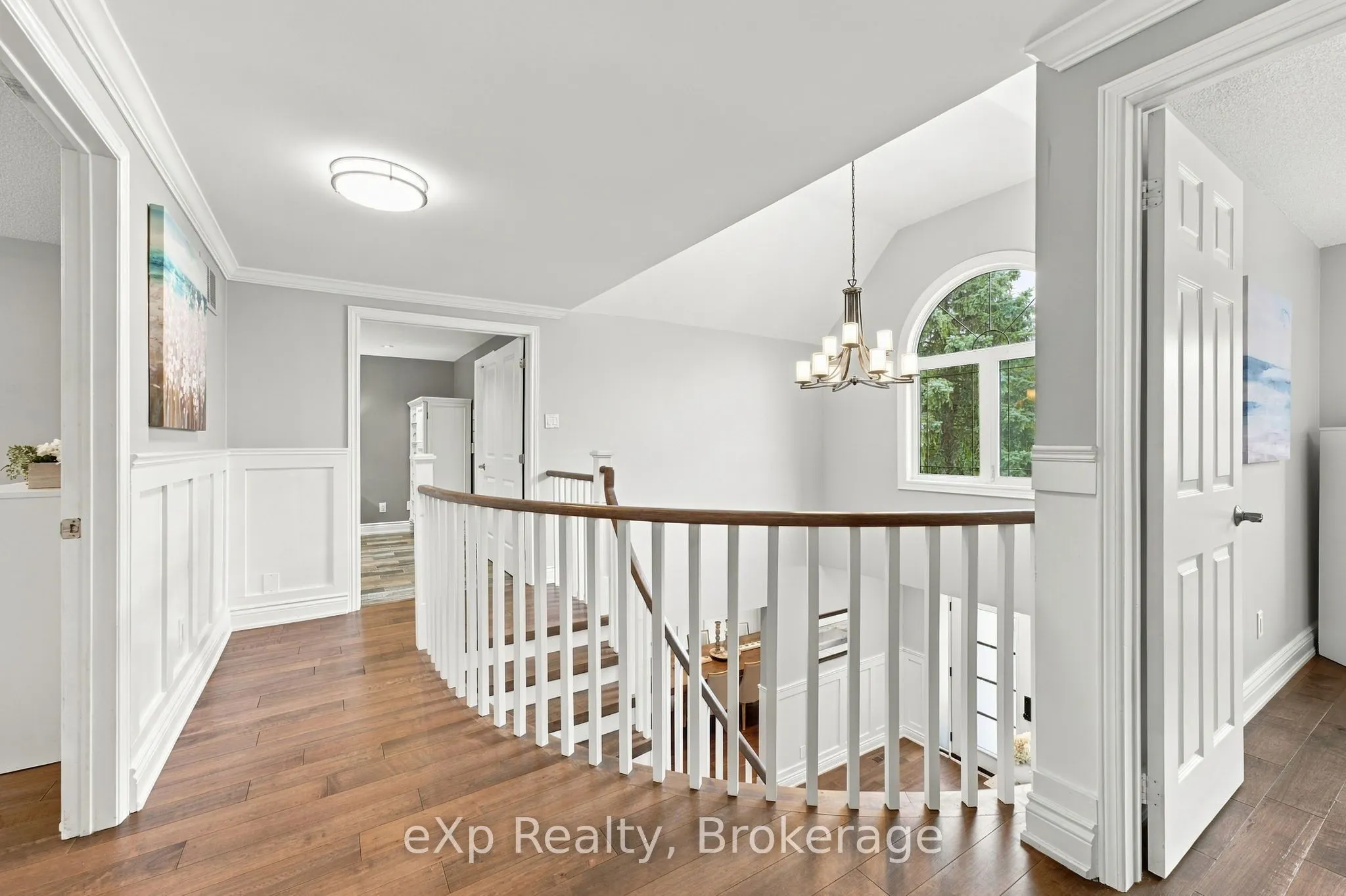 237 Lake Driveway W