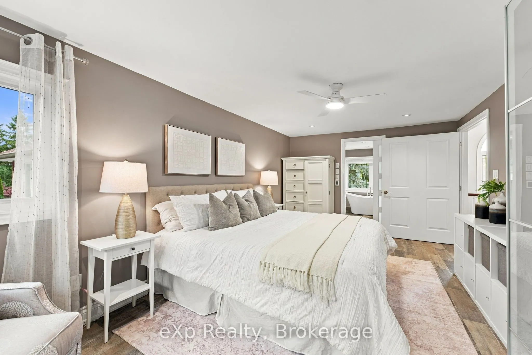 237 Lake Driveway W
