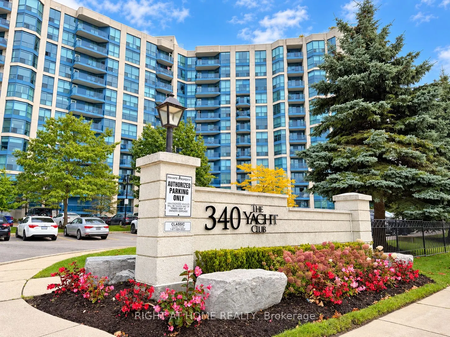340 Watson Street W #906