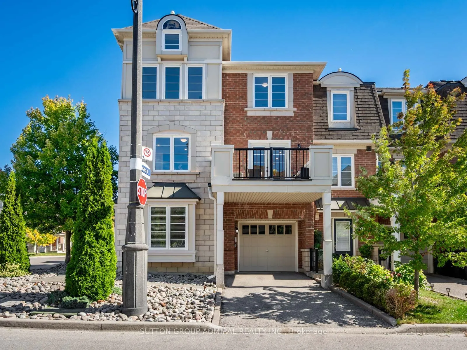 43 Deans Drive