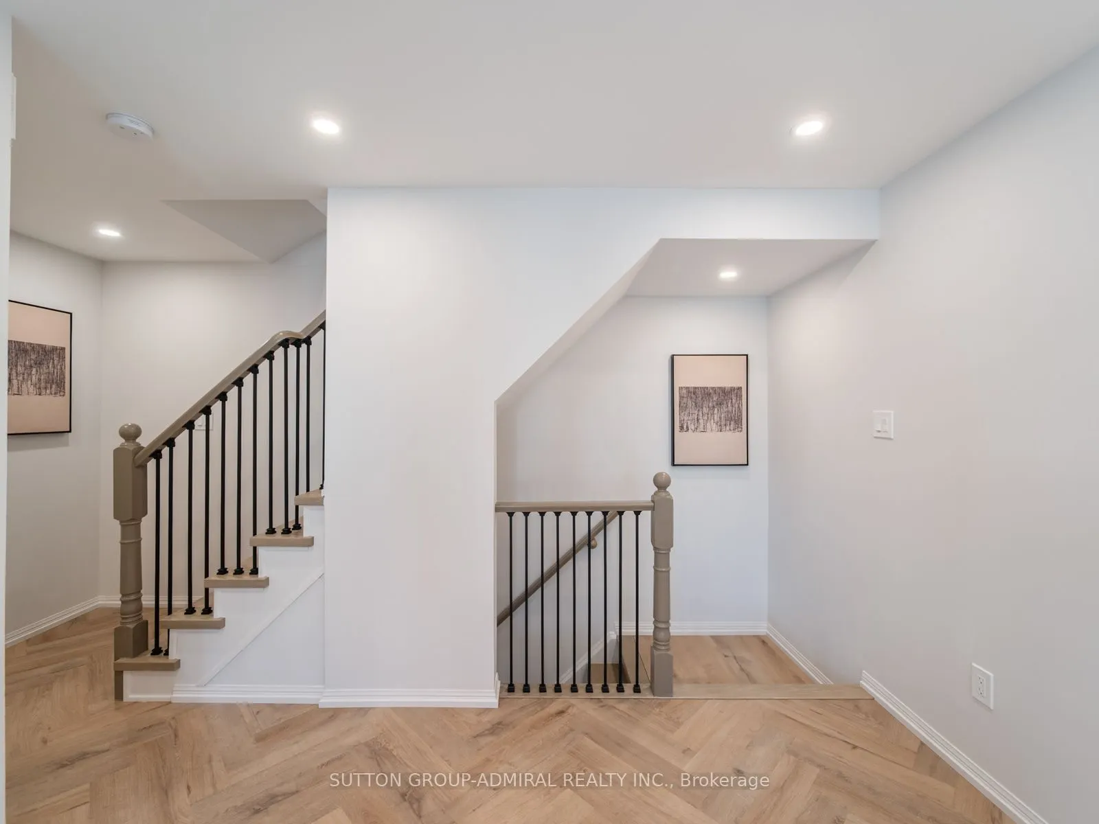 43 Deans Drive