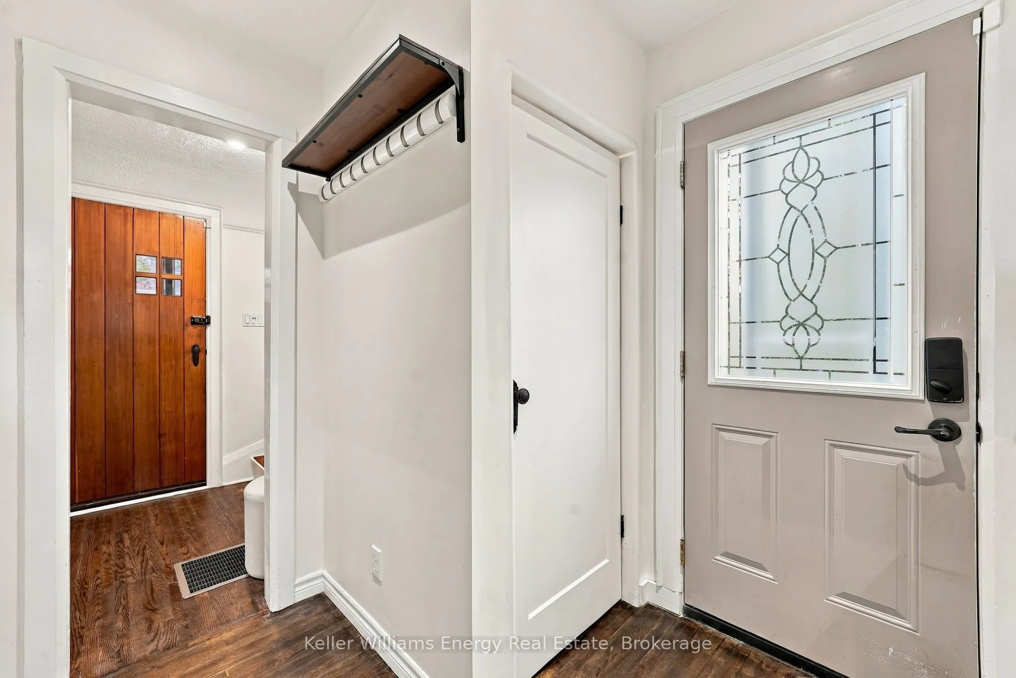 286 Gliddon Avenue