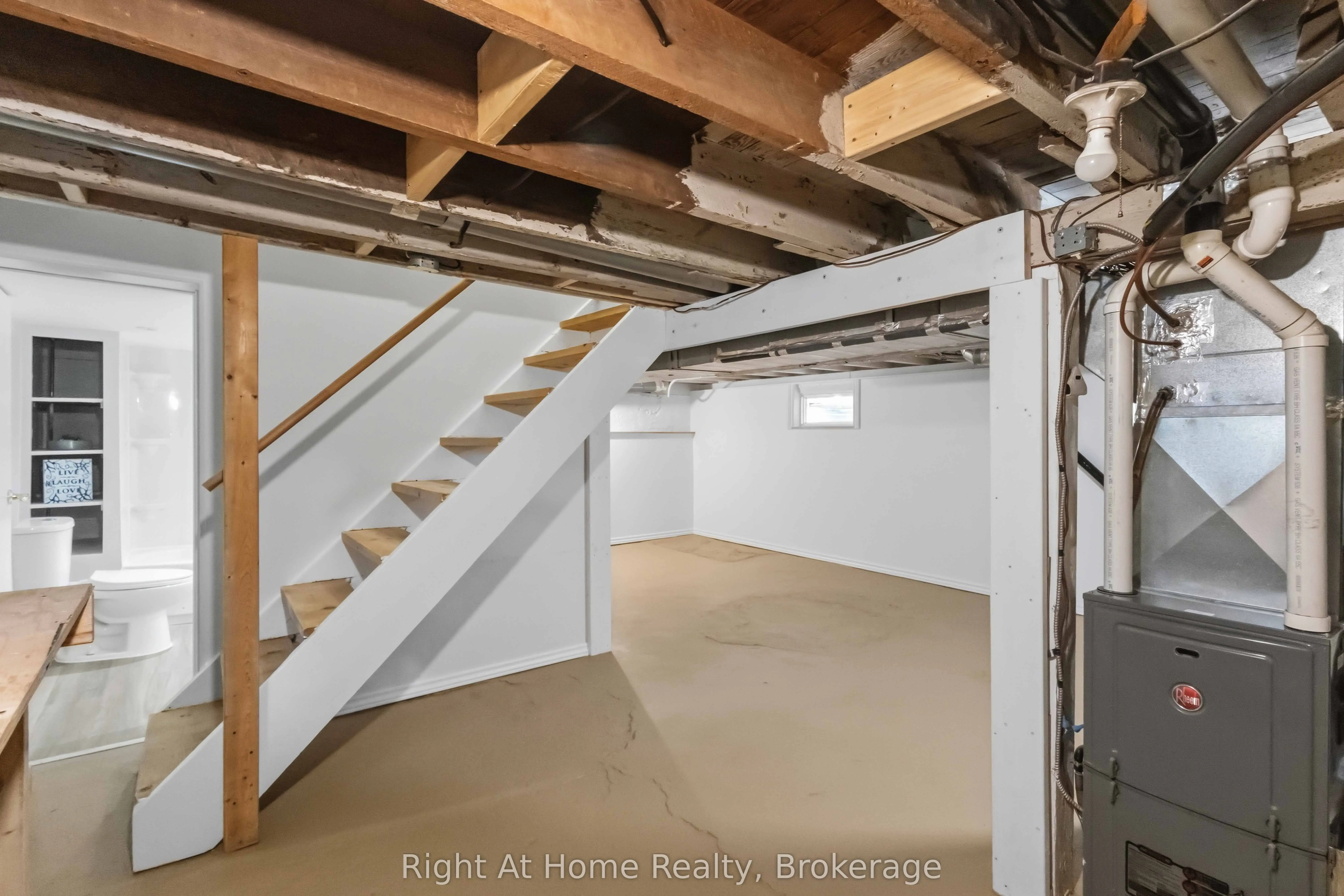 127 Montrave Avenue