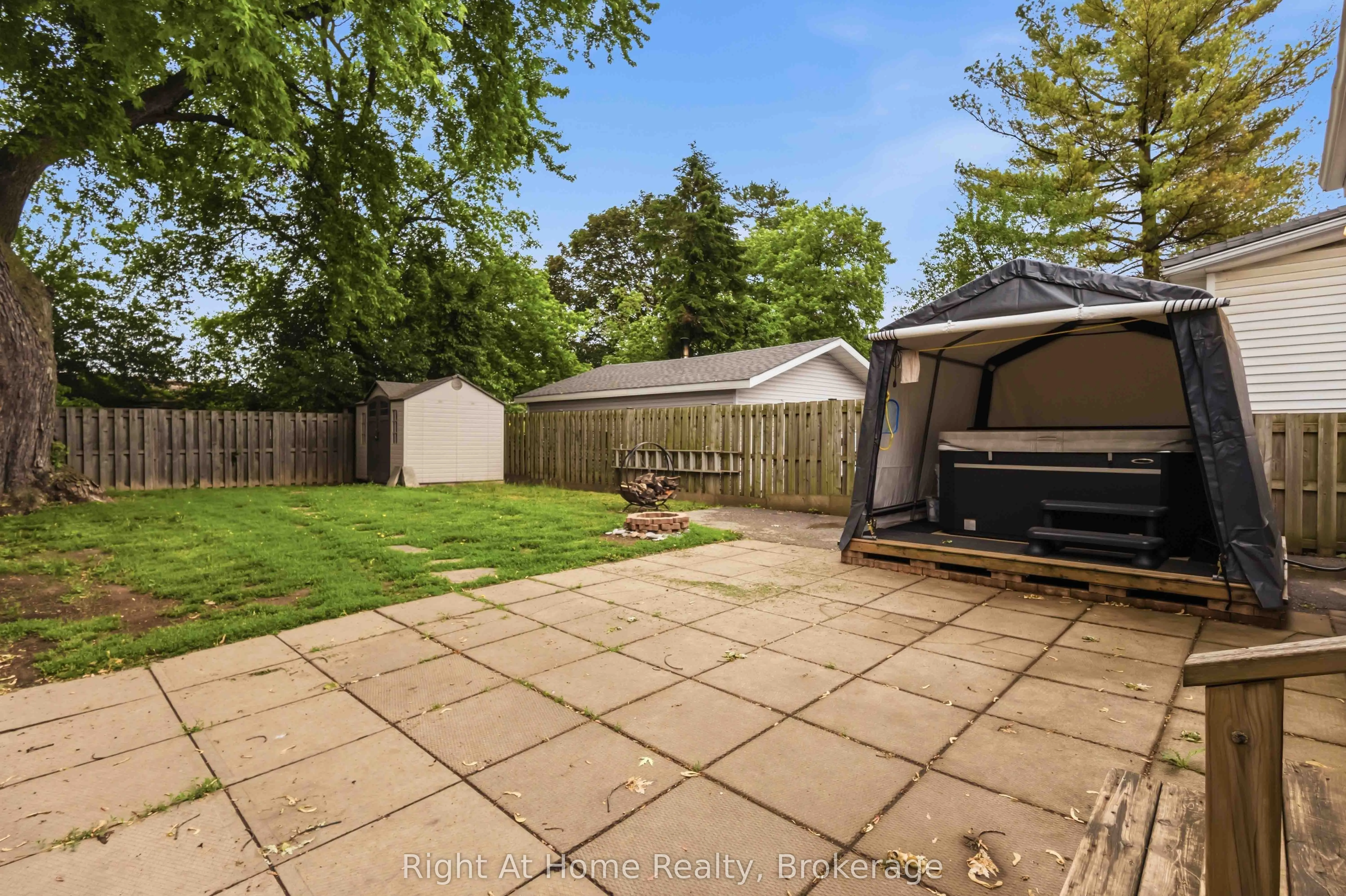 127 Montrave Avenue