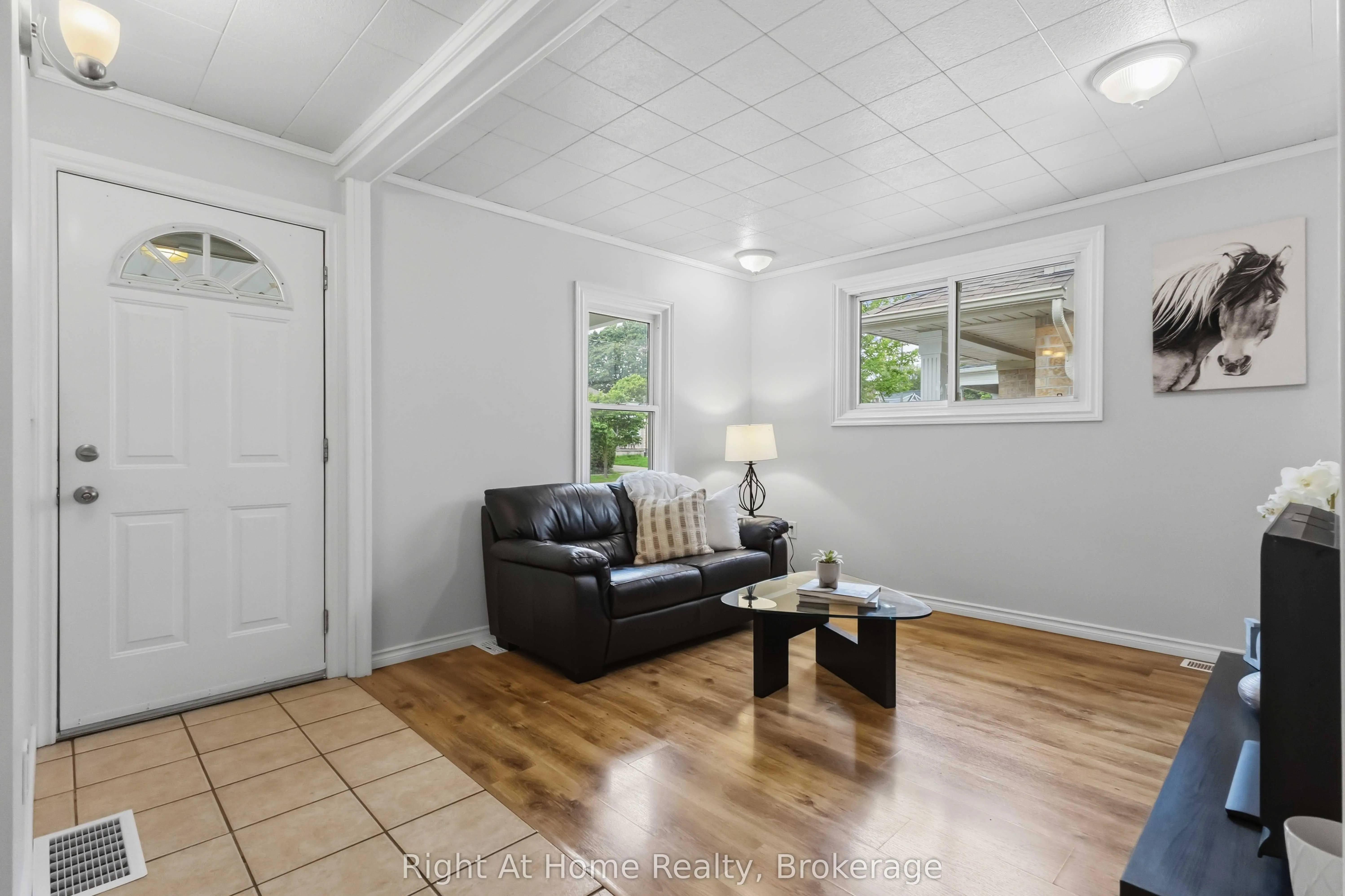 127 Montrave Avenue