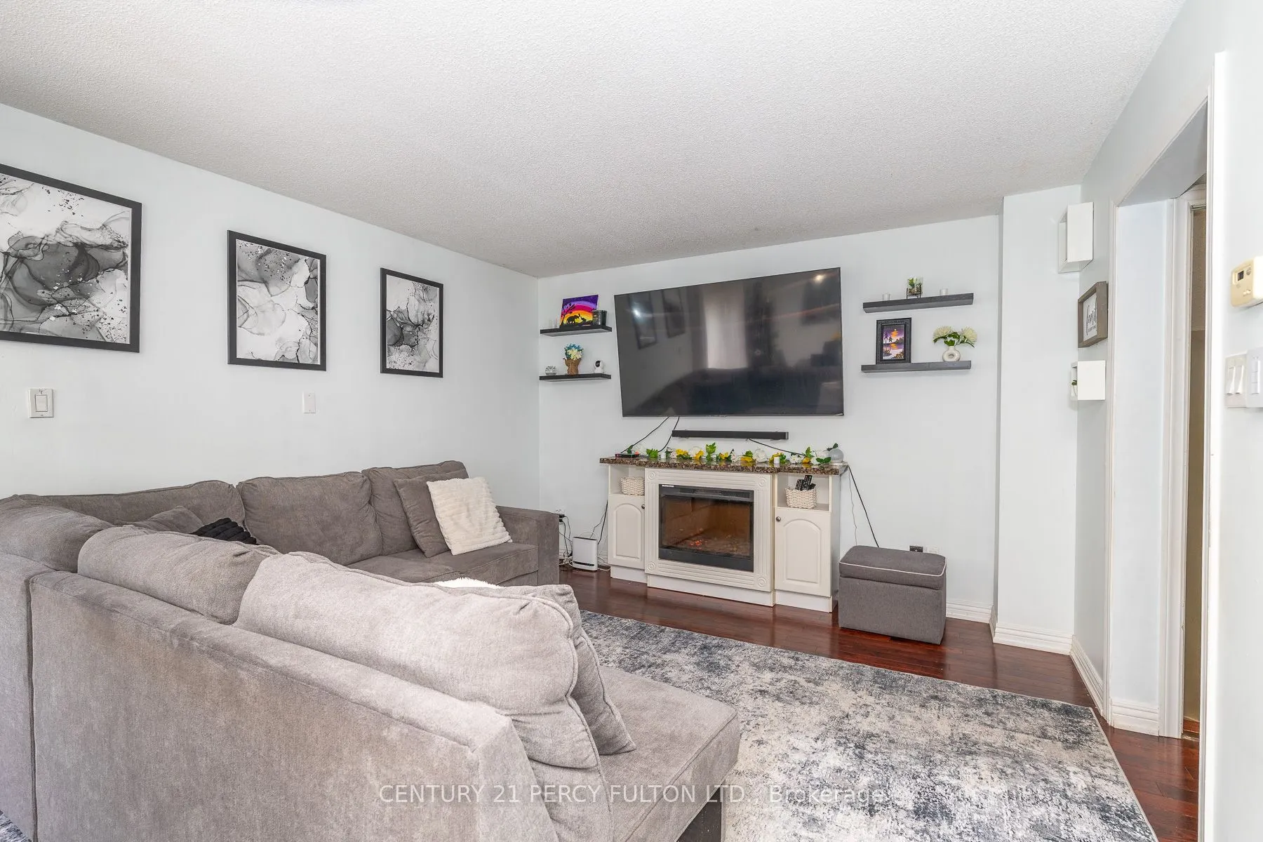 557 Cobblehill Drive