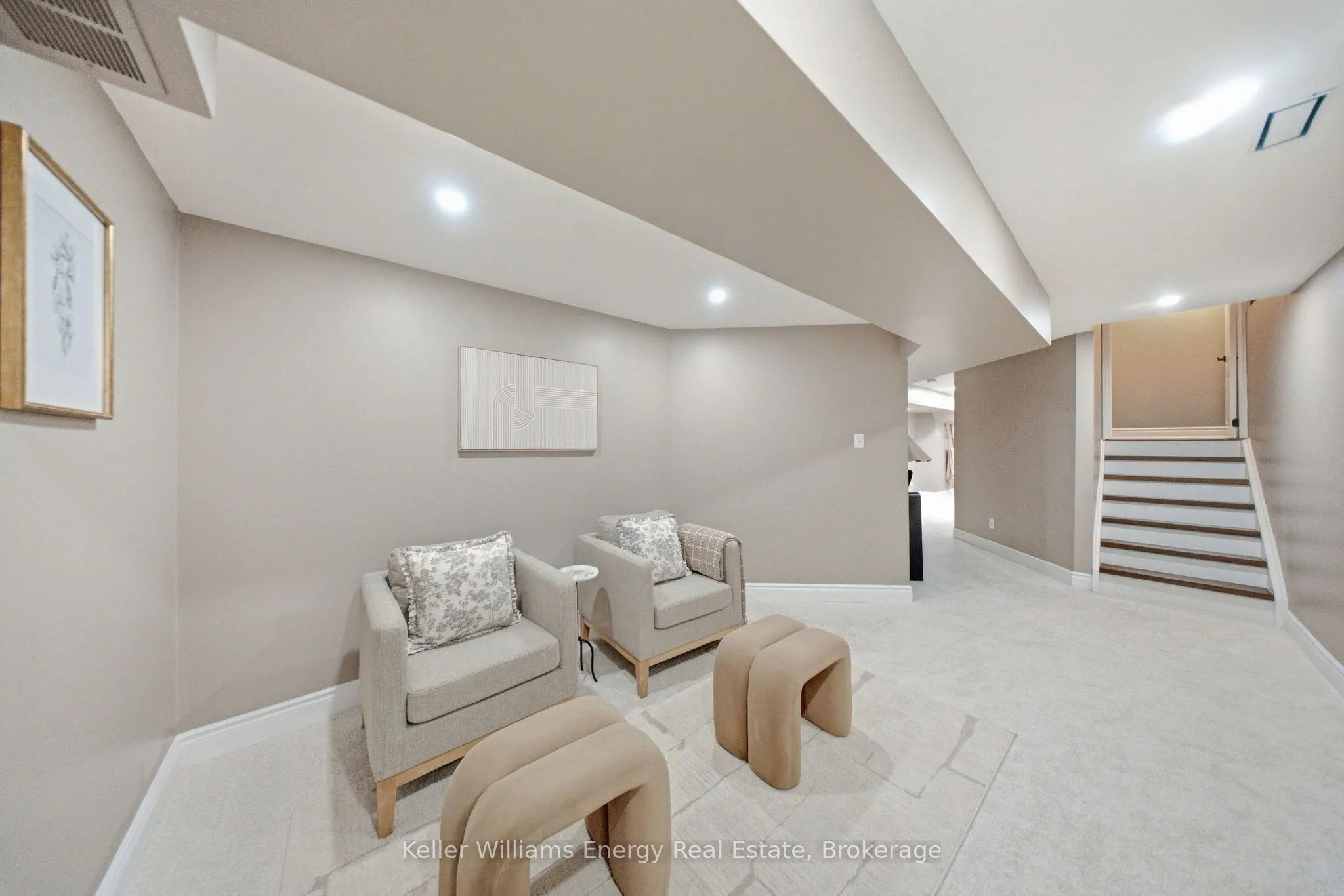 8 Holliman Lane