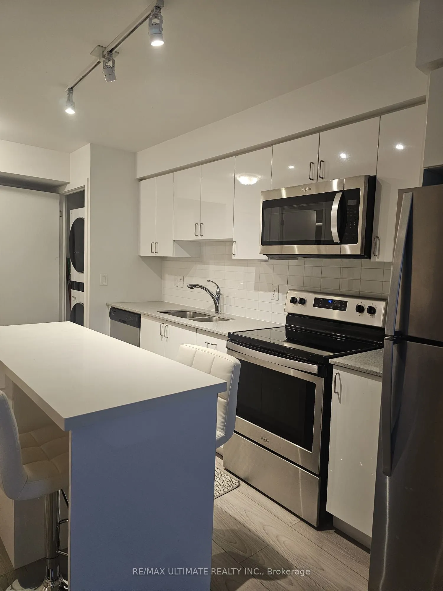 1255 Bayly Street #1703