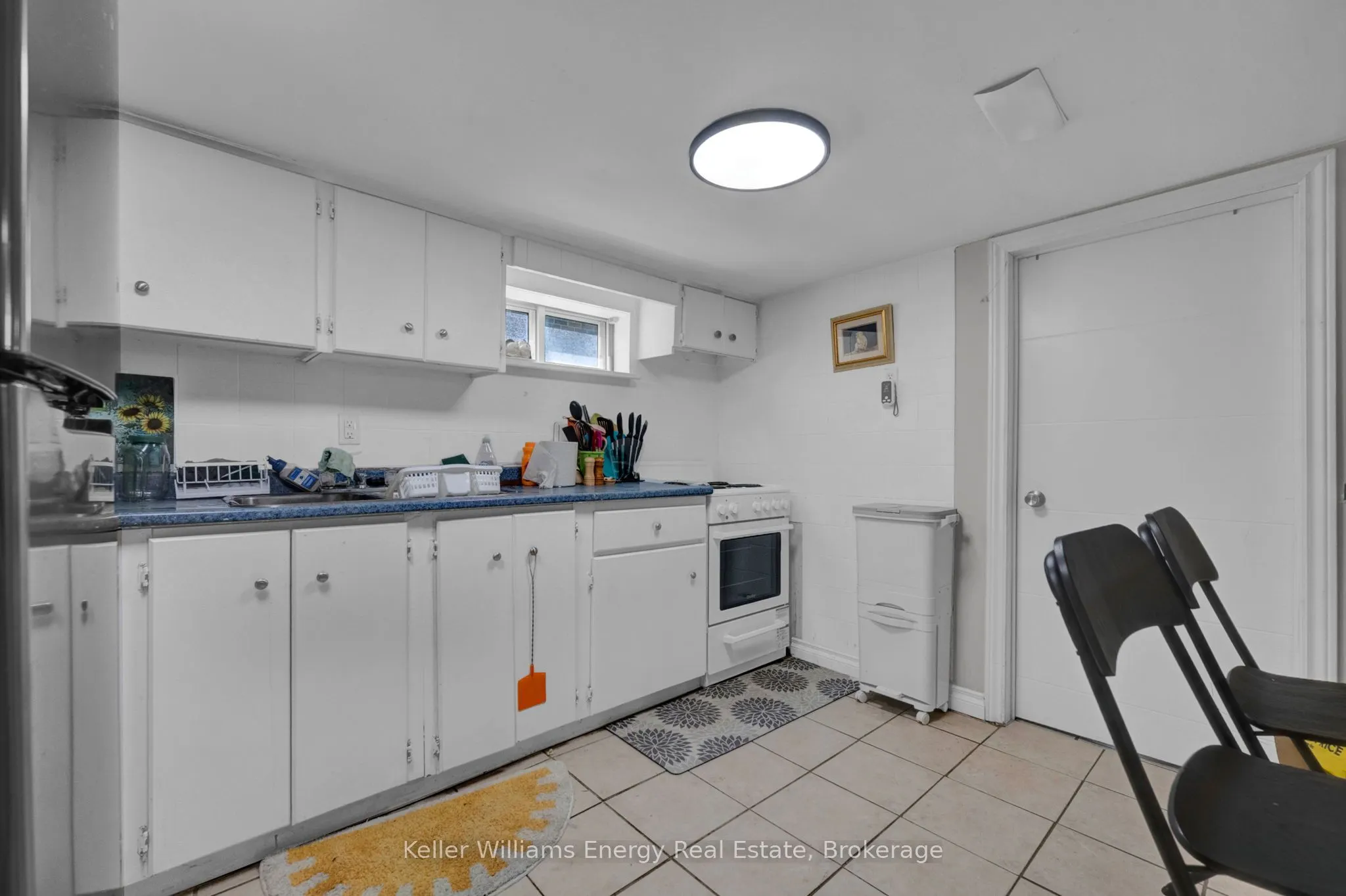 741 Ritson Road S