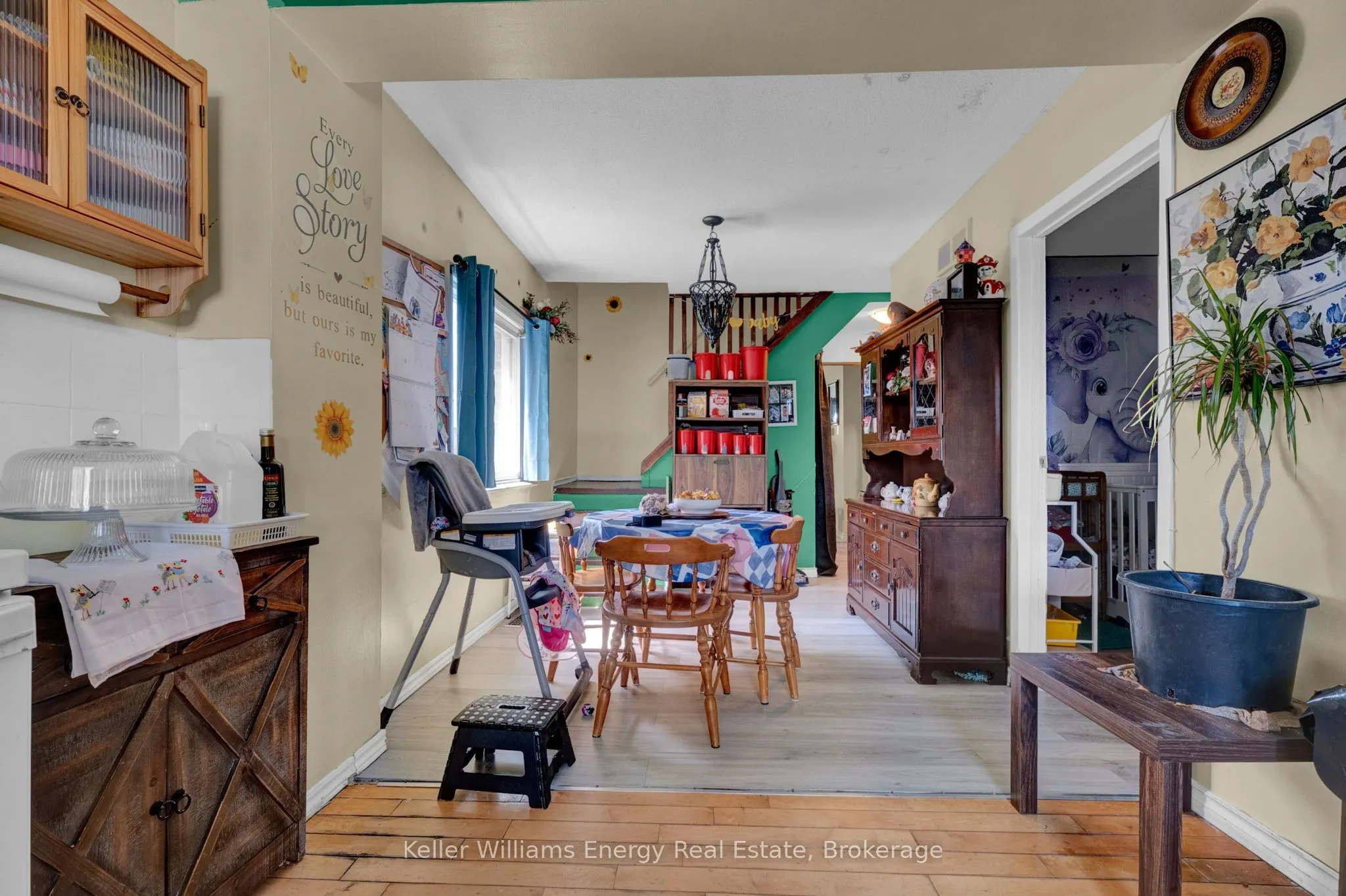 741 Ritson Road S