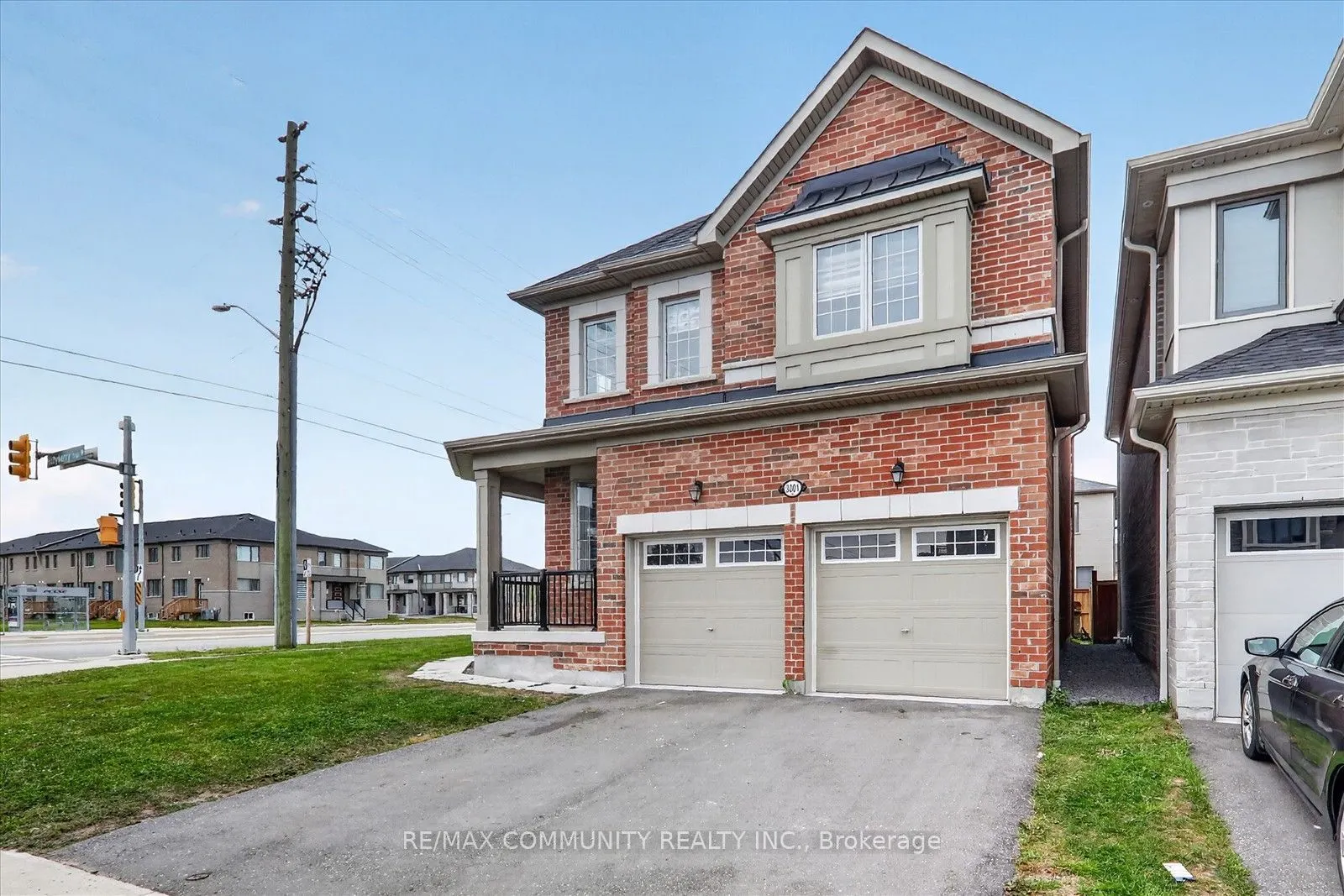 3001 Hollyberry Trail