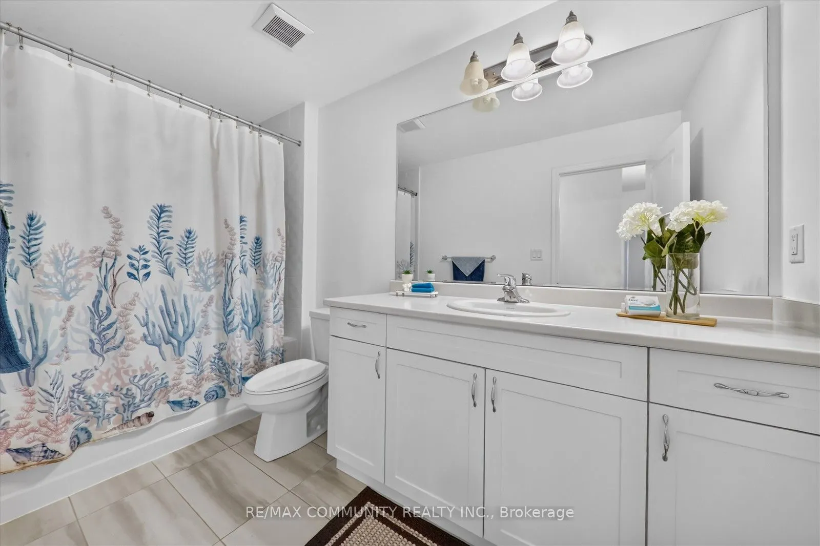 3001 Hollyberry Trail