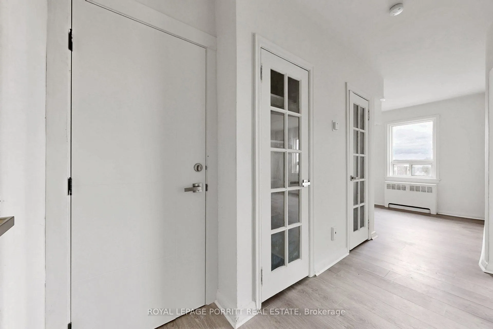 2633 Eglinton Avenue E