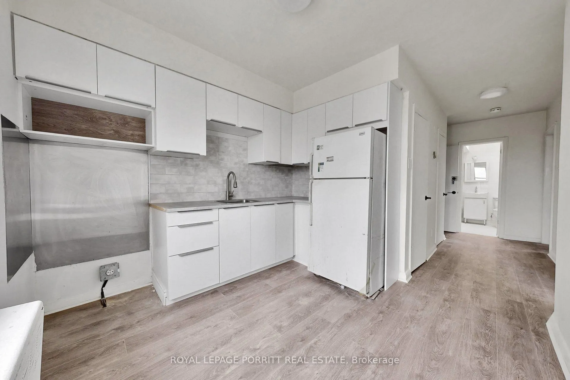 2633 Eglinton Avenue E