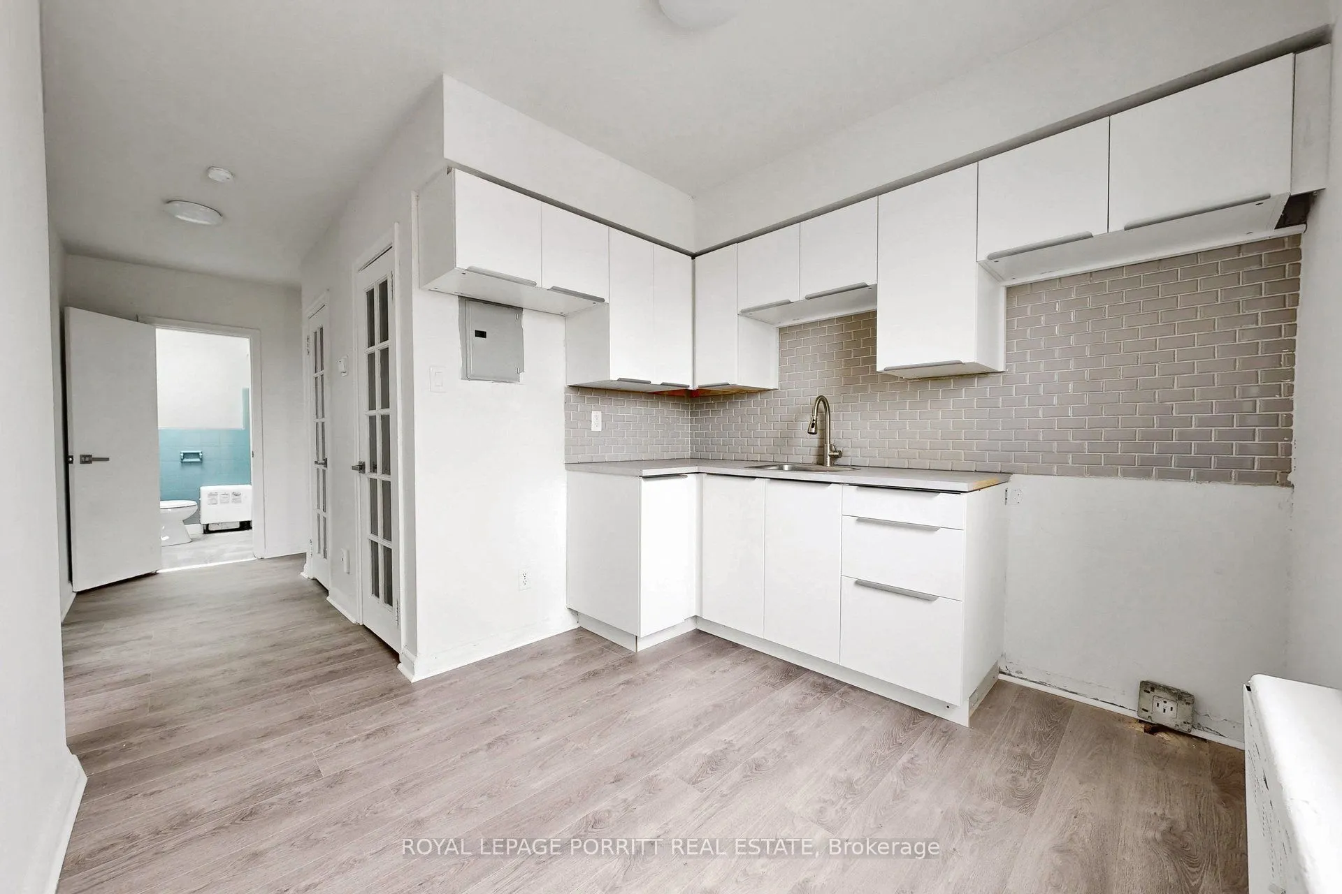 2633 Eglinton Avenue E