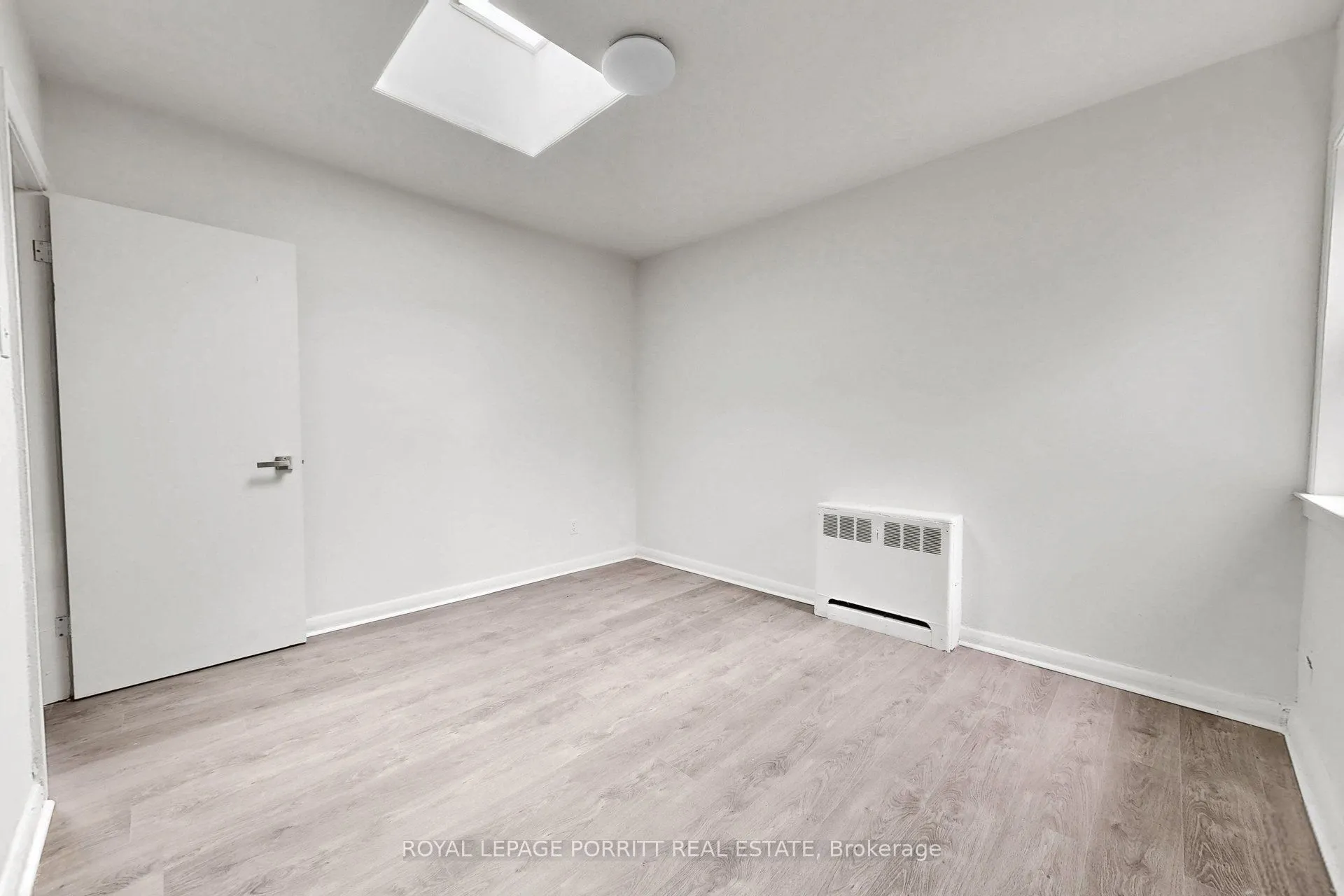 2633 Eglinton Avenue E