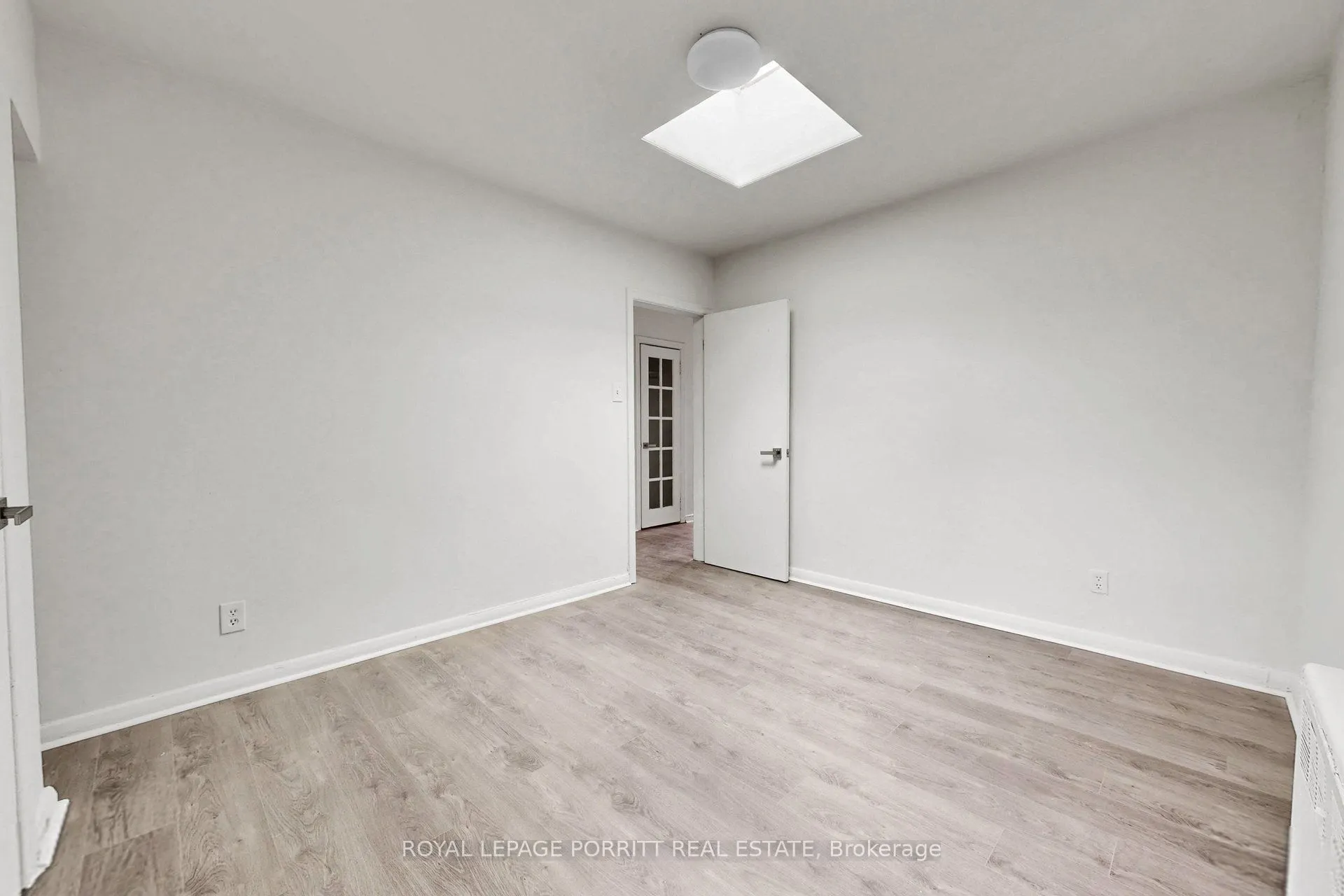 2633 Eglinton Avenue E