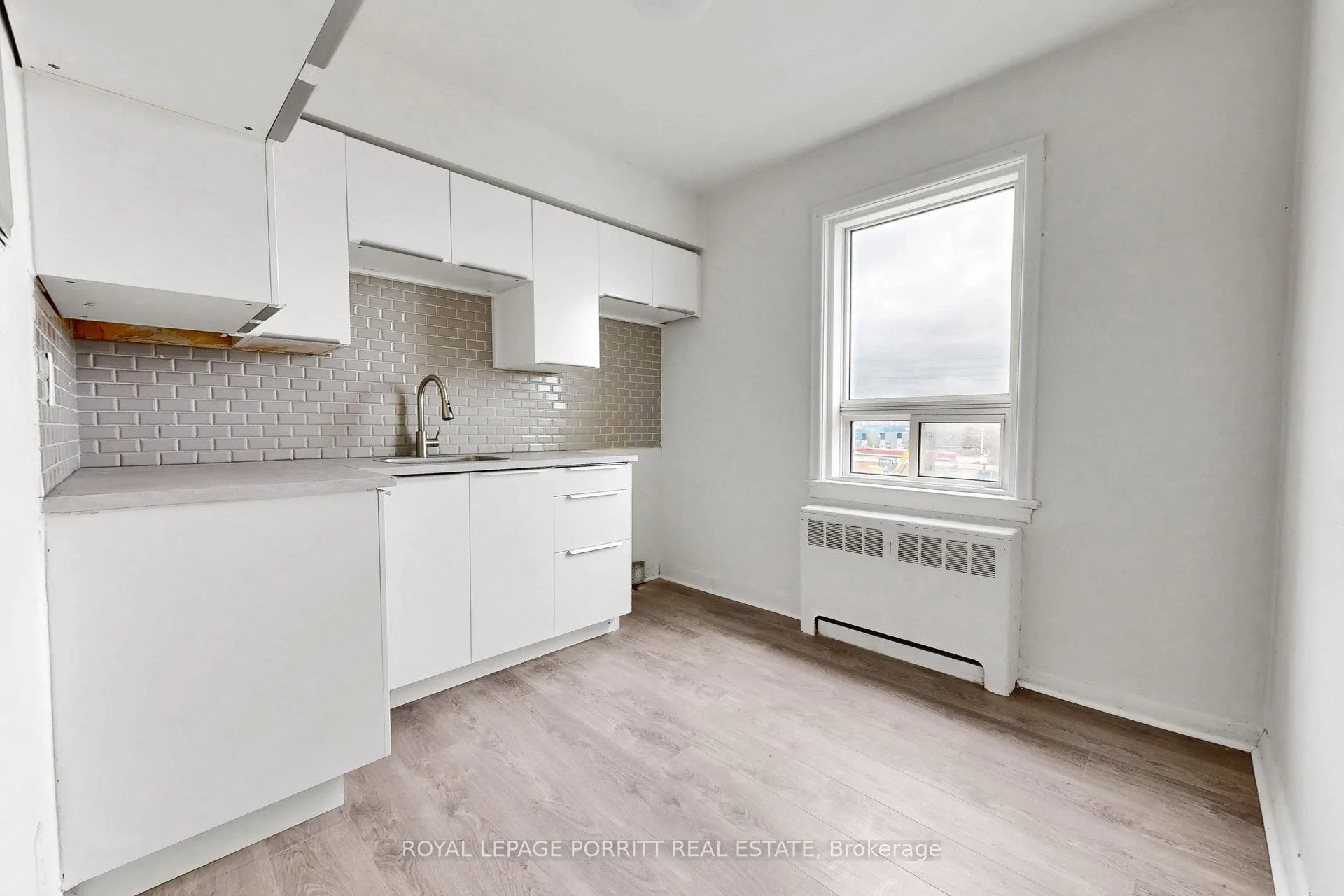 2633 Eglinton Avenue E