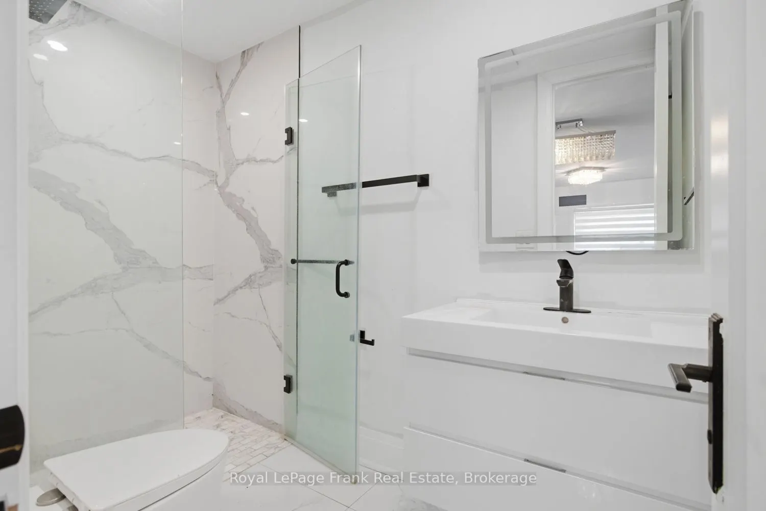 3531 Simcoe Street N